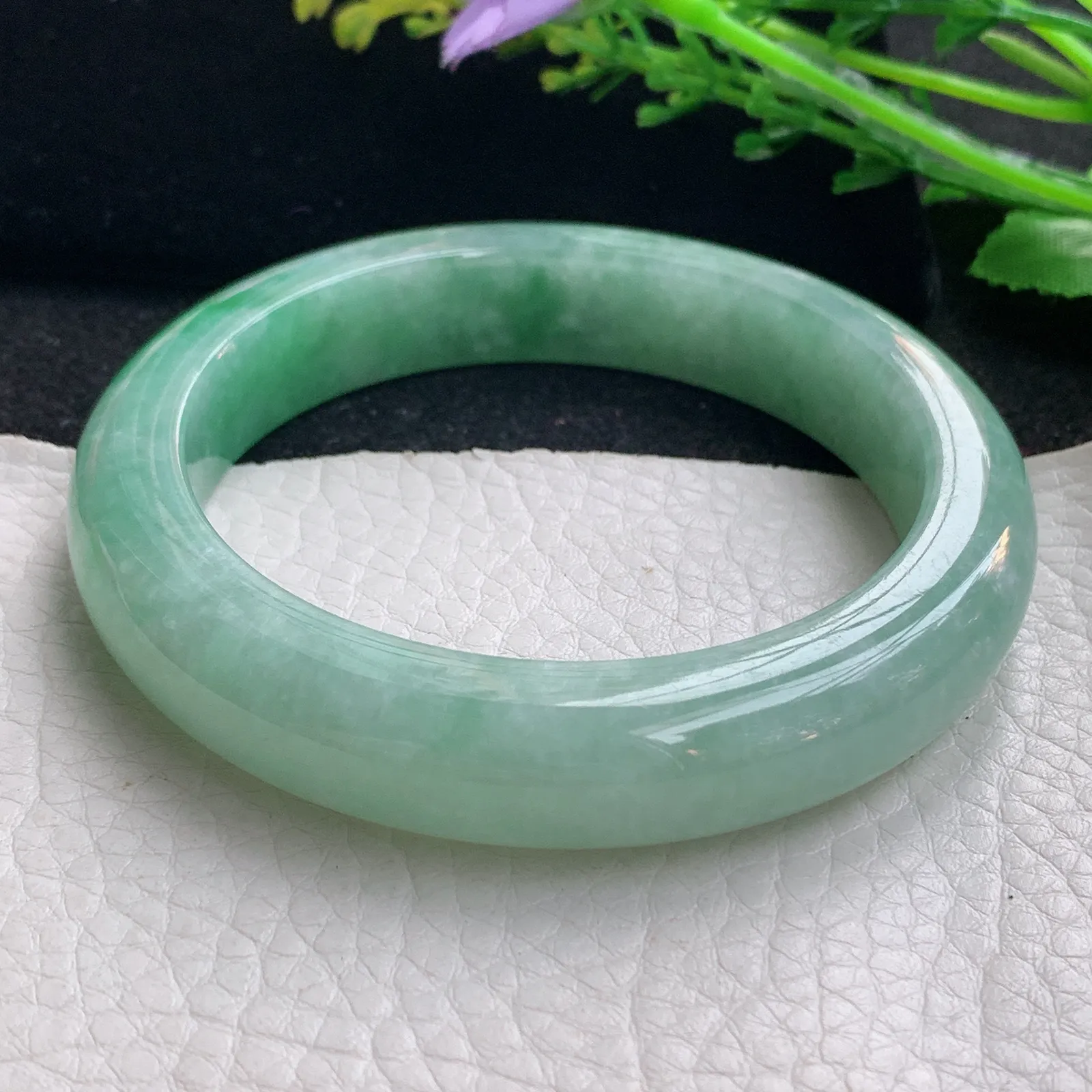 xc大圈口60*12.8*9.6平安镯 缅甸翡翠a货玉手镯飘绿厚装宽边玉手环