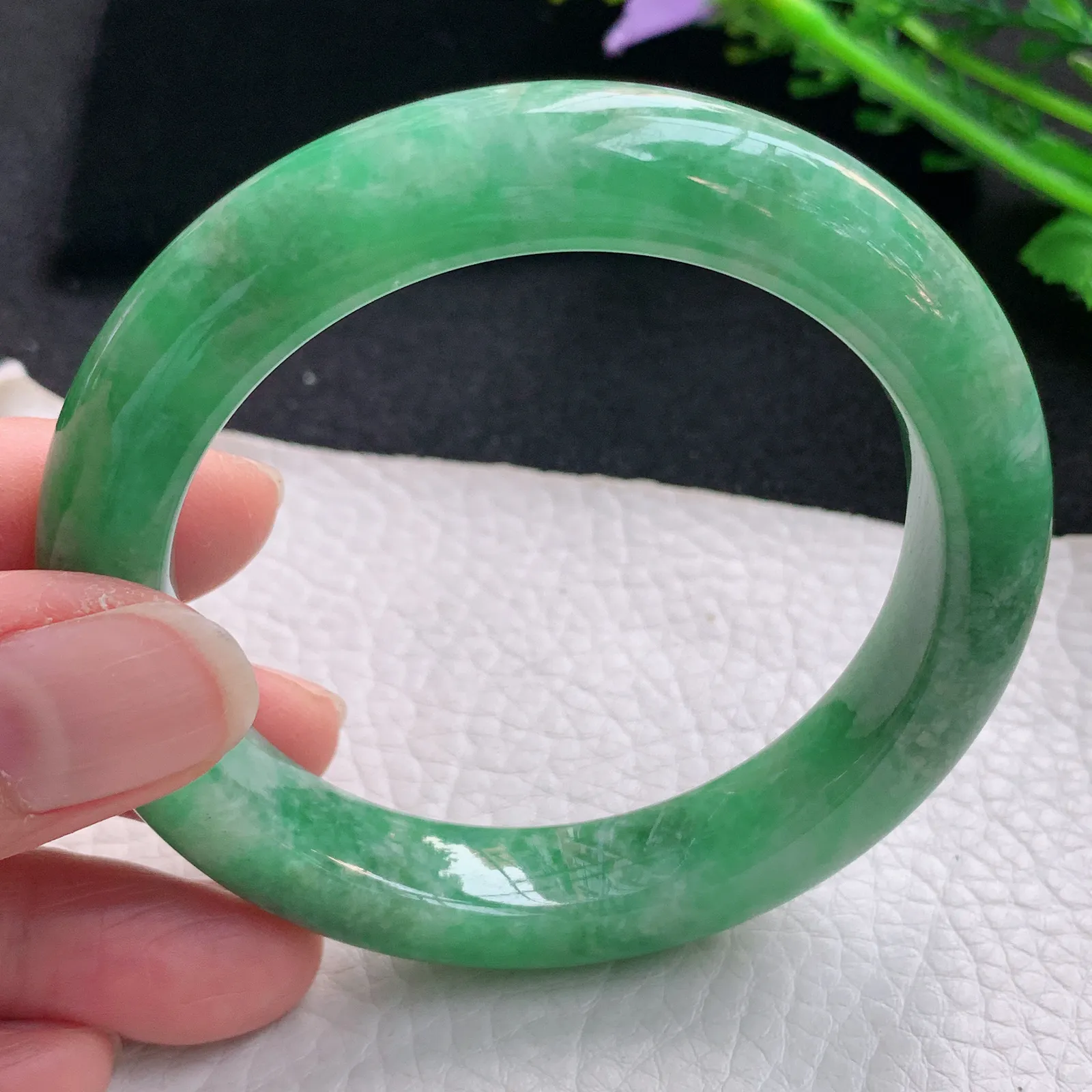 n自然光55.5*11.5*9.5平安镯 缅甸翡翠a货玉手镯满绿宽边玉手环