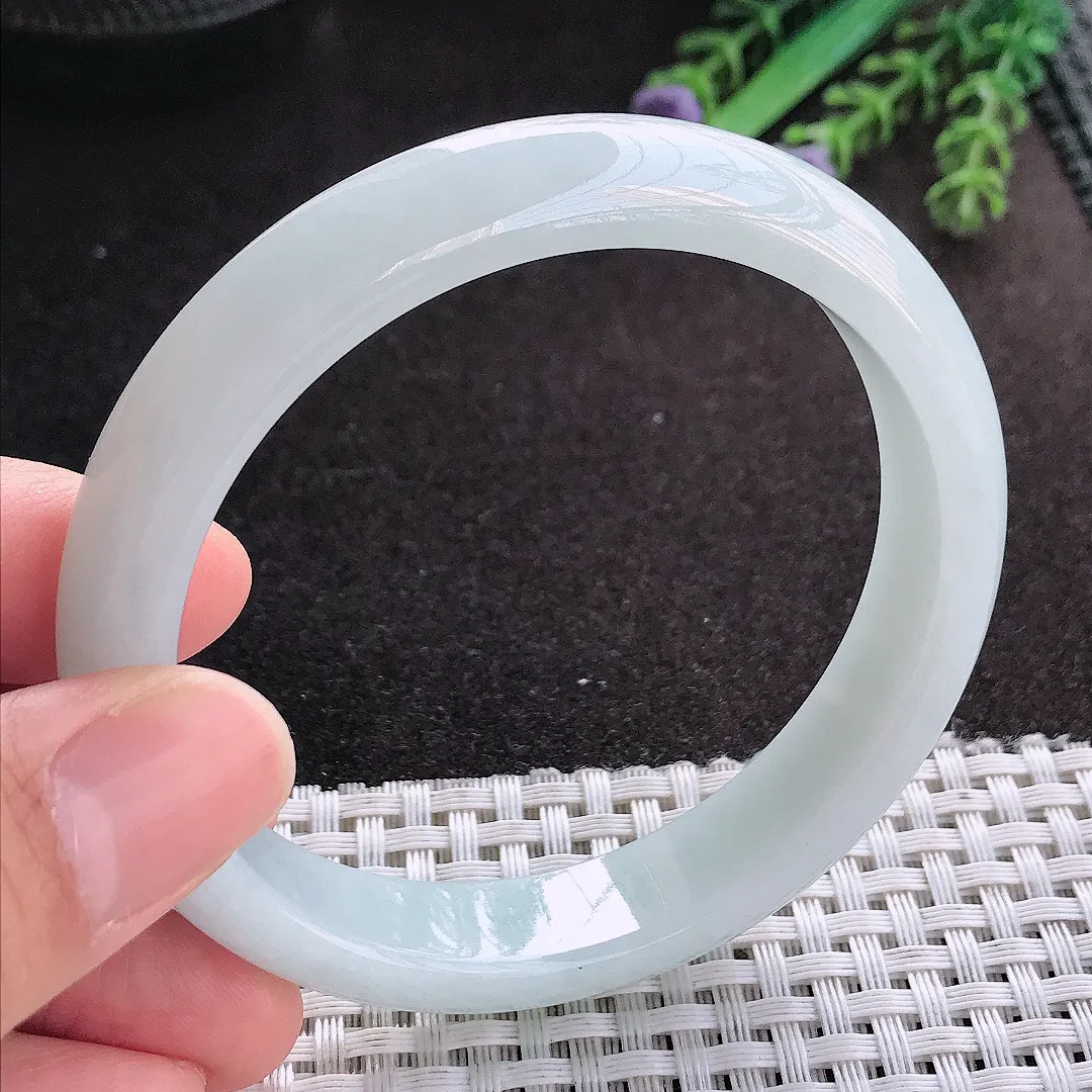 天然A货翡翠59/12.3/7.8老坑秀气温润天空蓝手镯宽边玉镯