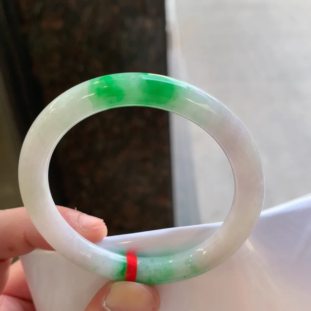 圆条冰糯阳绿 微纹 尺寸:53.1/7.4/8.3 色好