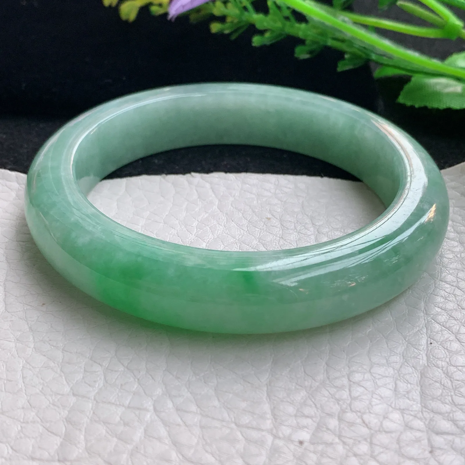 xc大圈口60*12.8*9.6平安镯 缅甸翡翠a货玉手镯飘绿厚装宽边玉手环