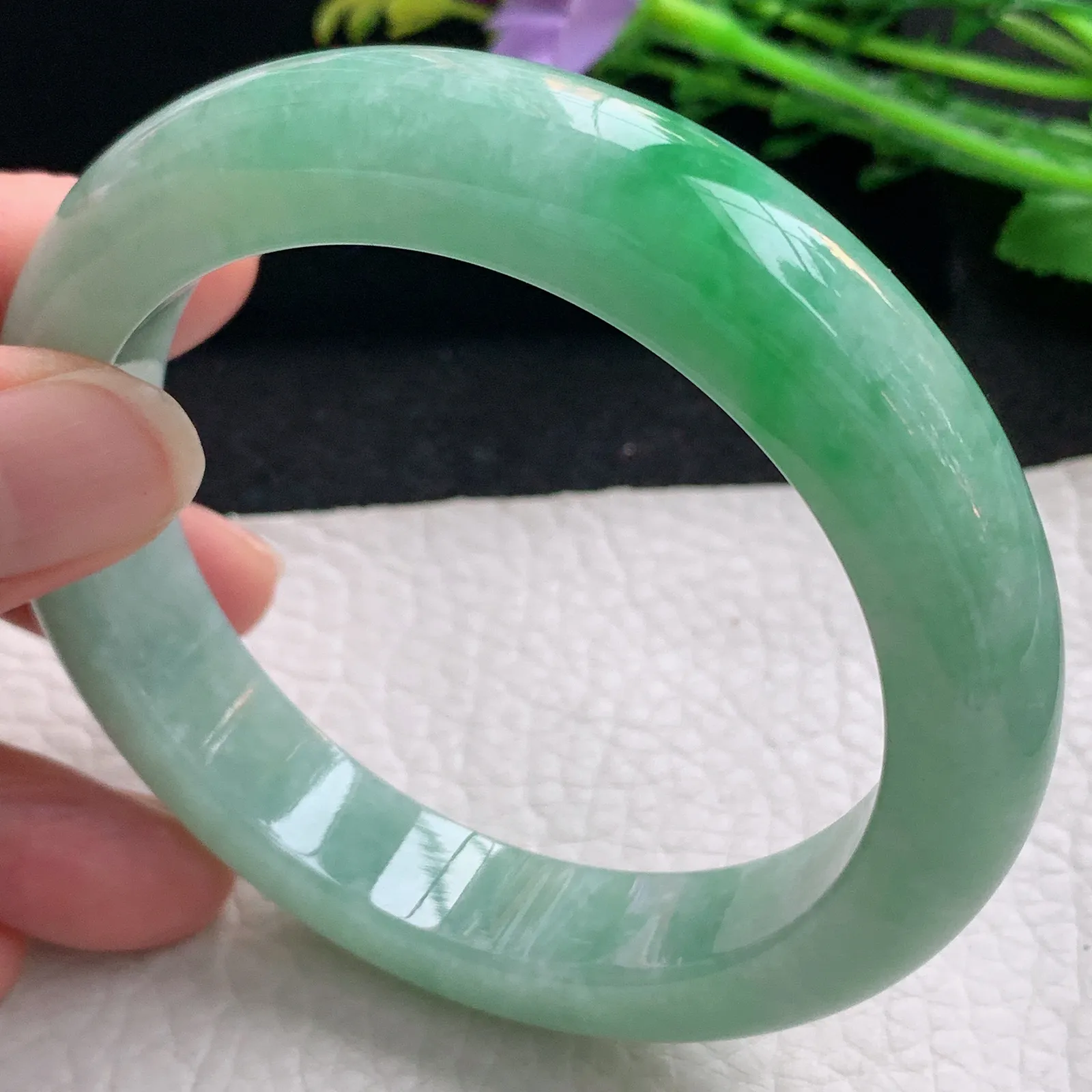 xc大圈口60*12.8*9.6平安镯 缅甸翡翠a货玉手镯飘绿厚装宽边玉手环