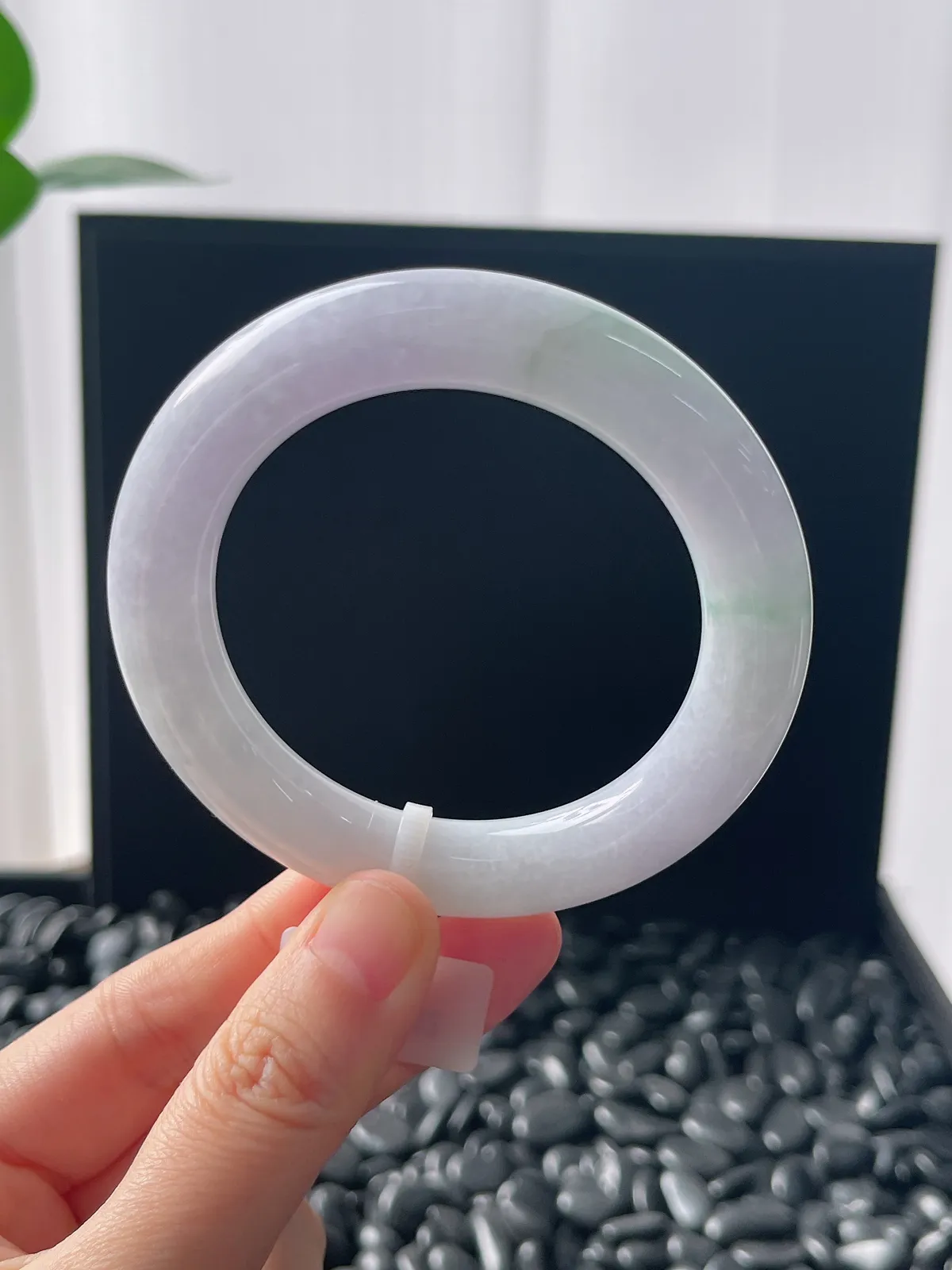 圆镯52.2圈口，翡翠手镯