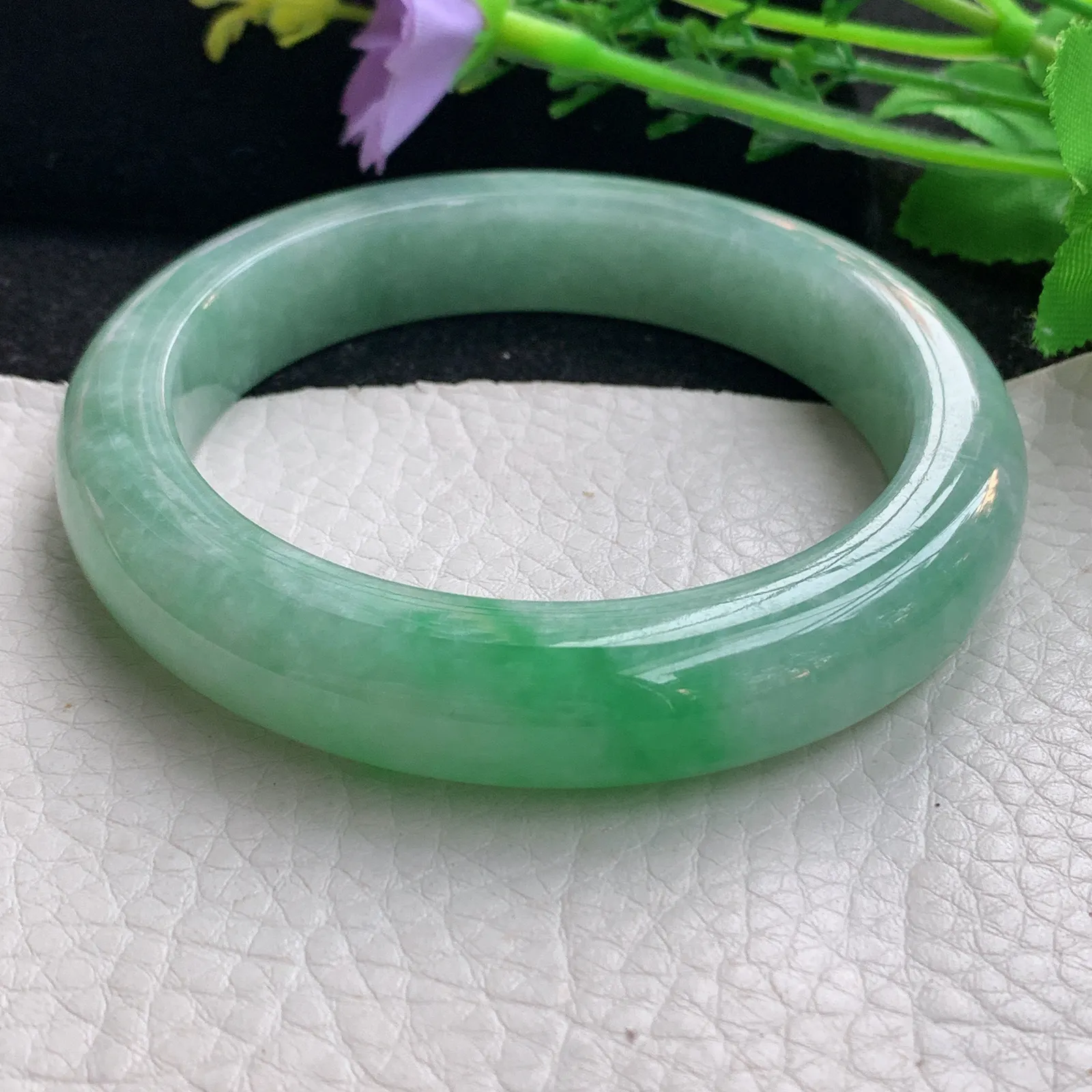 xc大圈口60*12.8*9.6平安镯 缅甸翡翠a货玉手镯飘绿厚装宽边玉手环