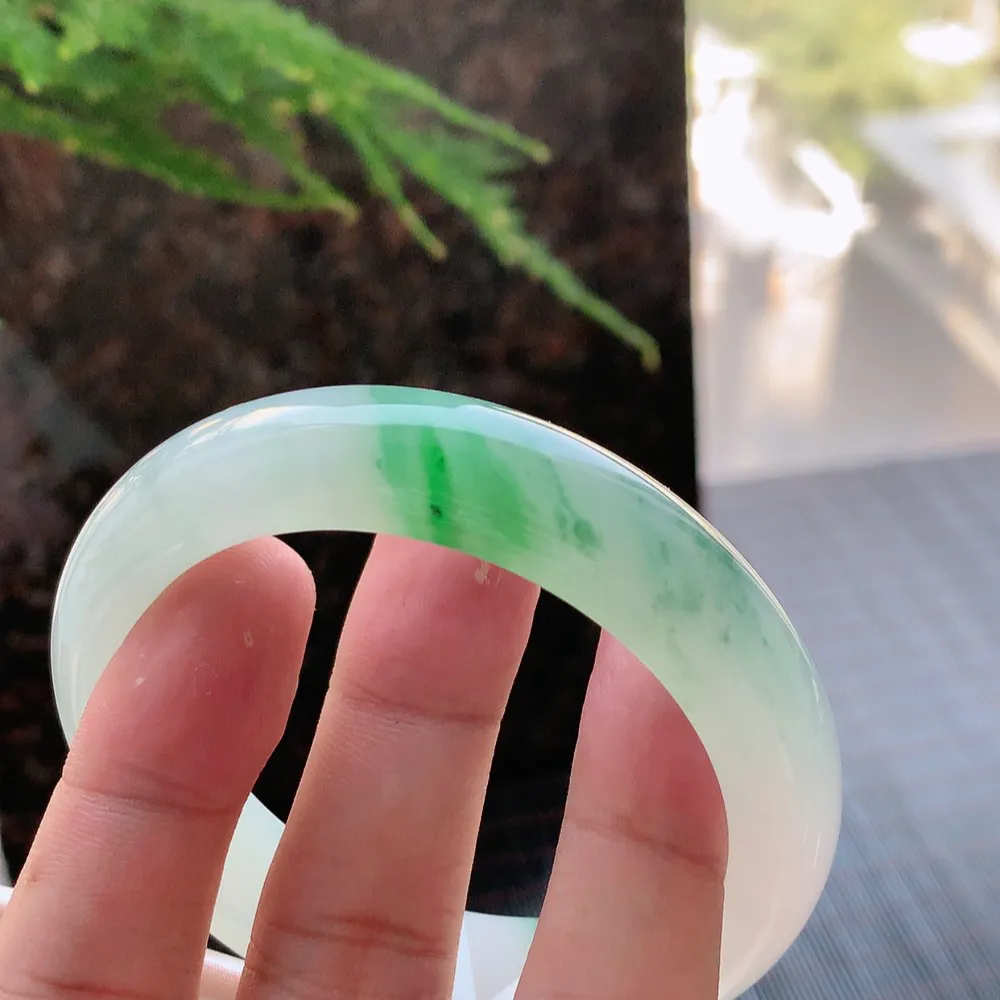 正圈高冰绿花 无瑕 尺寸:55.7/12.8/8.8 种色兼备