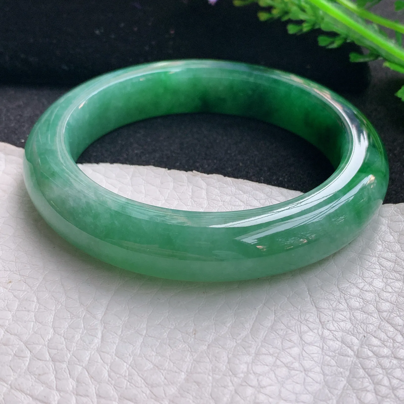 xo自然光58.8*12.8*10.2平安镯 缅甸翡翠a货玉手镯辣绿厚装宽边玉手环