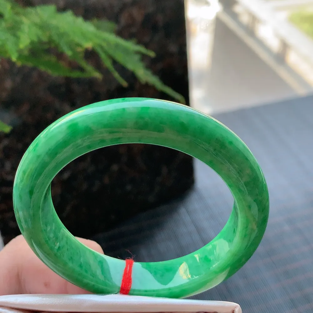 正圈满绿 无瑕 尺寸:54.4/12.4/9.1 满色