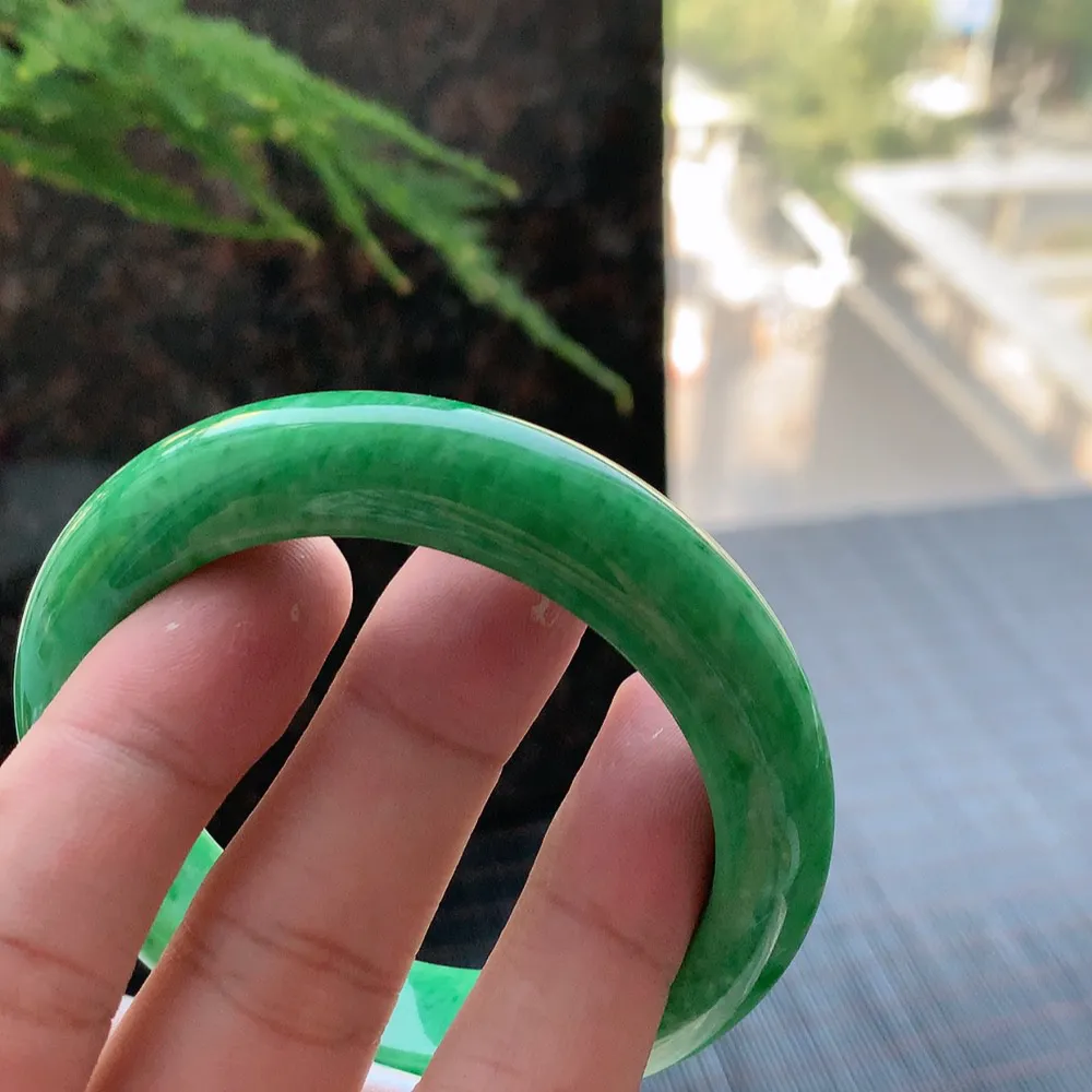 正圈满绿 无瑕 尺寸:54.4/12.4/9.1 满色