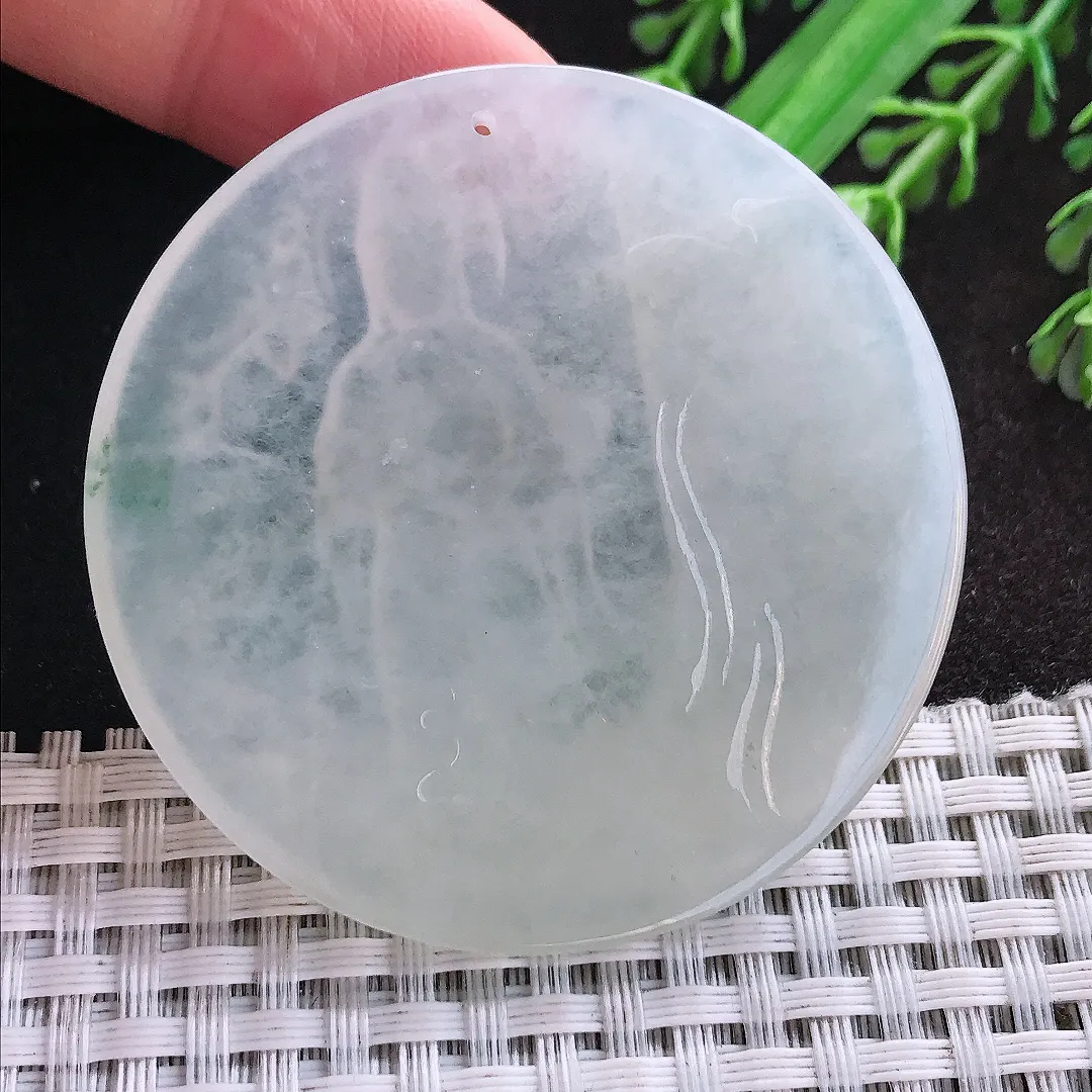 天然A货翡翠53.6/5.3老坑冰透起胶白冰自在观音吊坠翡翠玉观音挂件