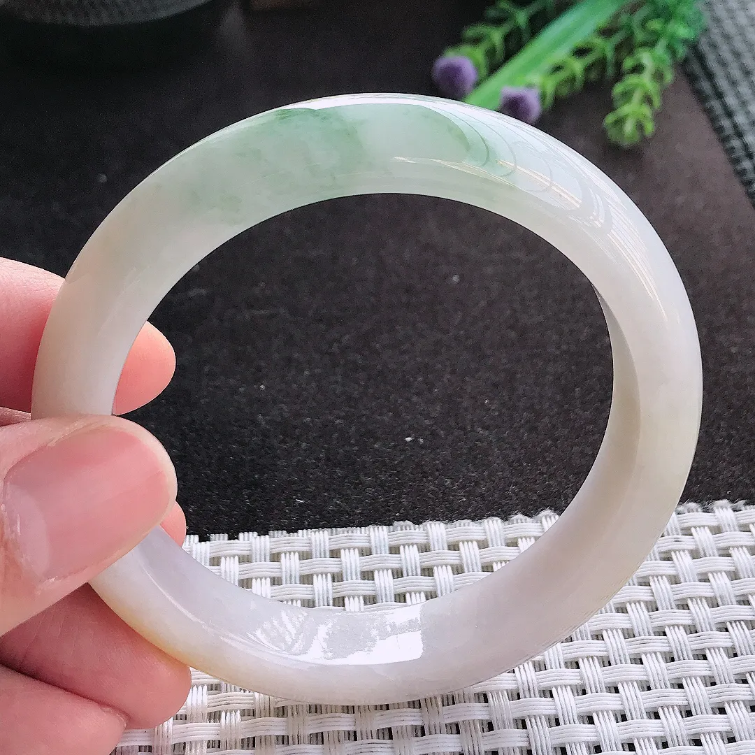 天然A货翡翠58/12.8/8.9老坑精美温润飘花手镯宽边玉镯