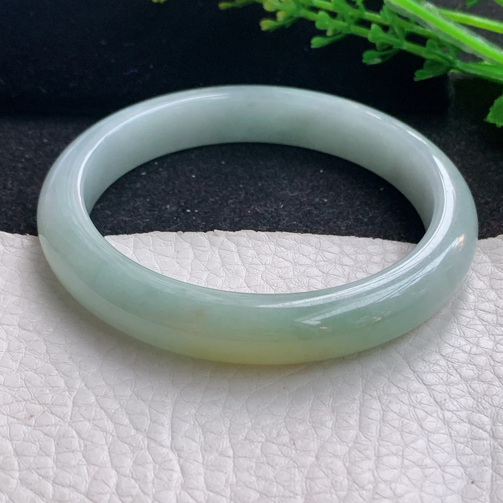 js自然光57*10.5*7.8平安镯 缅甸翡翠a货玉手镯双彩宽边玉手环