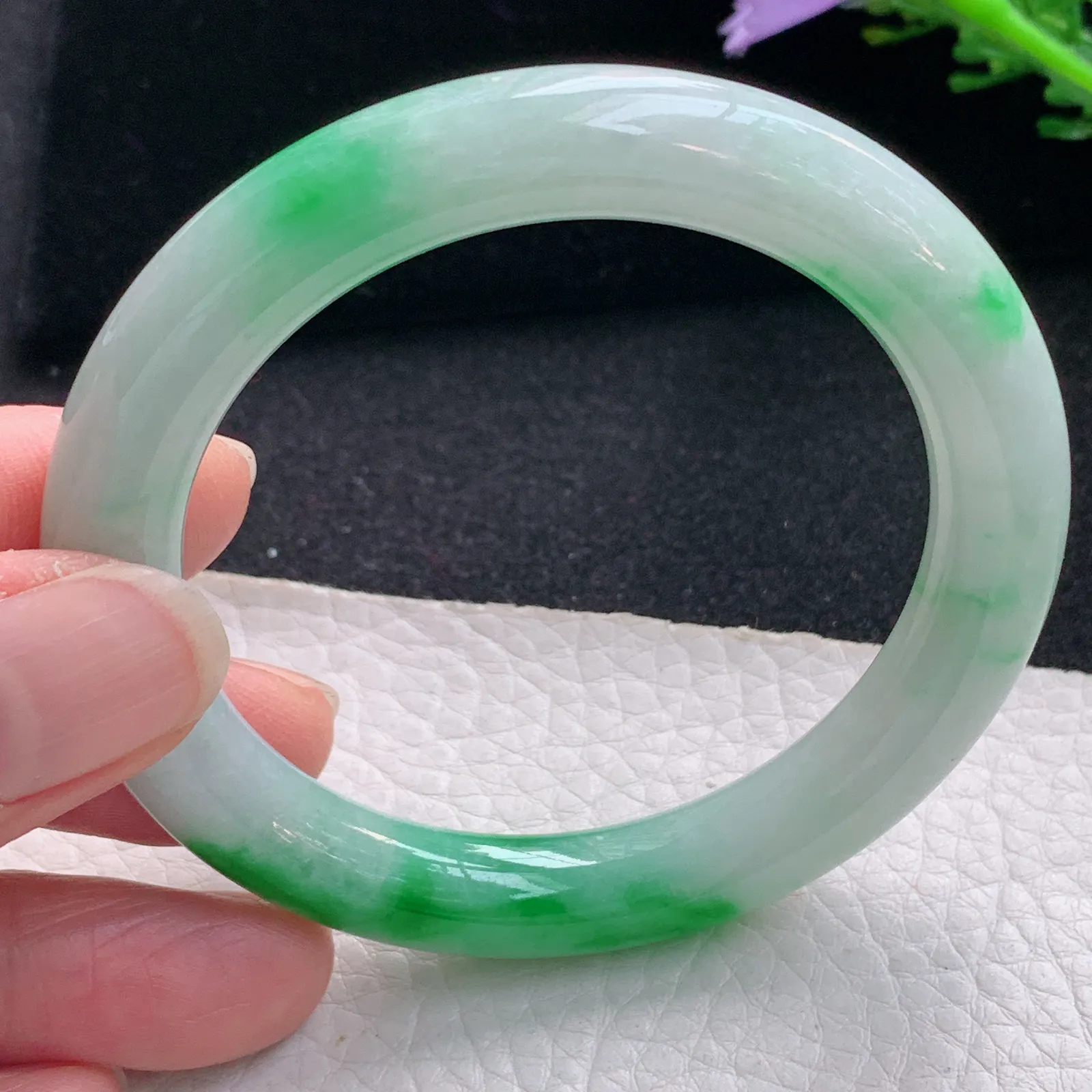 yh小圈口52.8*9.2*9.5美人镯 缅甸翡翠a货玉手镯飘阳绿圆条玉手环