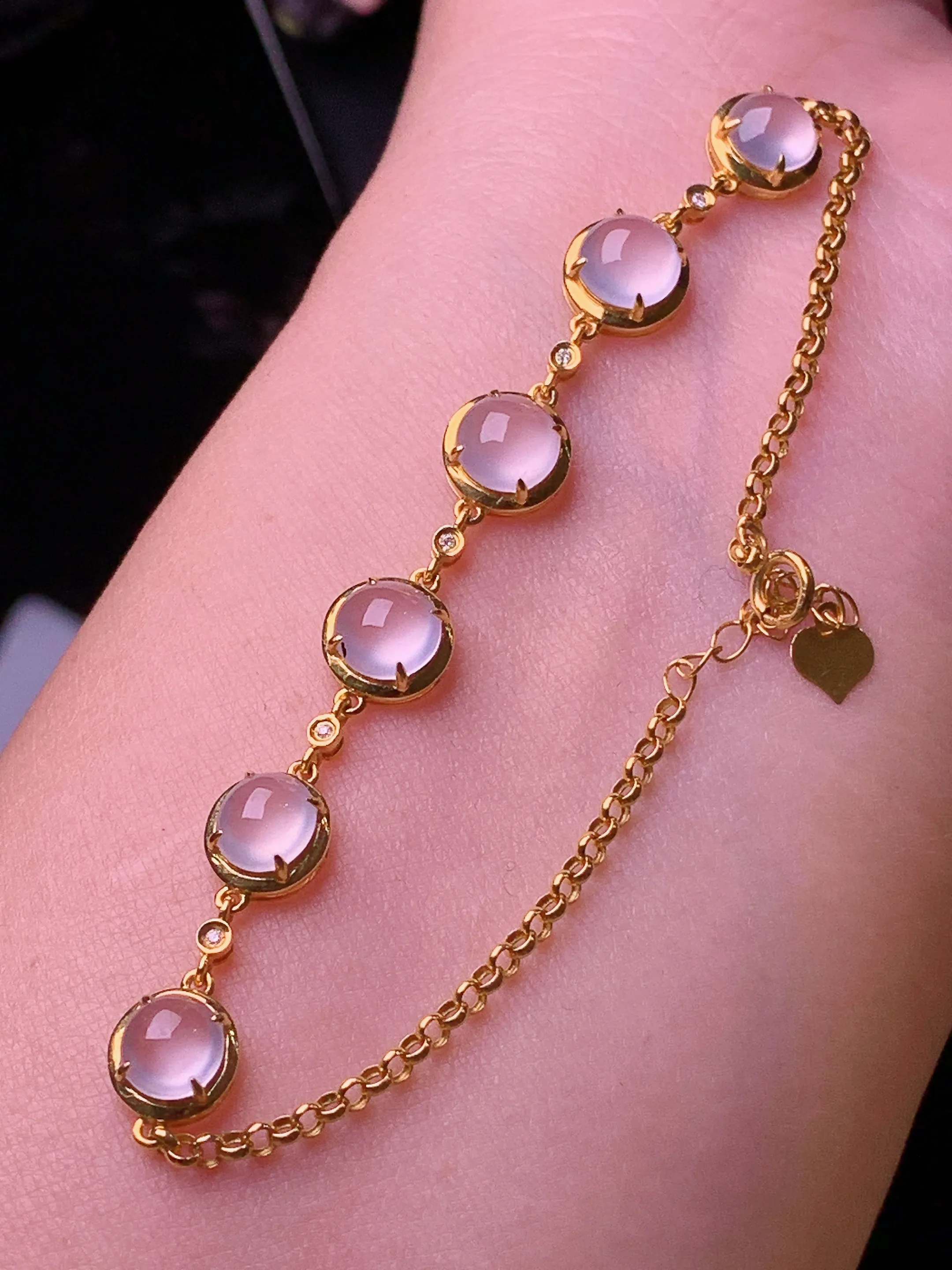 18k金镶嵌冰种蛋面手链 玉质细腻 色泽清新艳丽 整体尺寸76*7.3*5