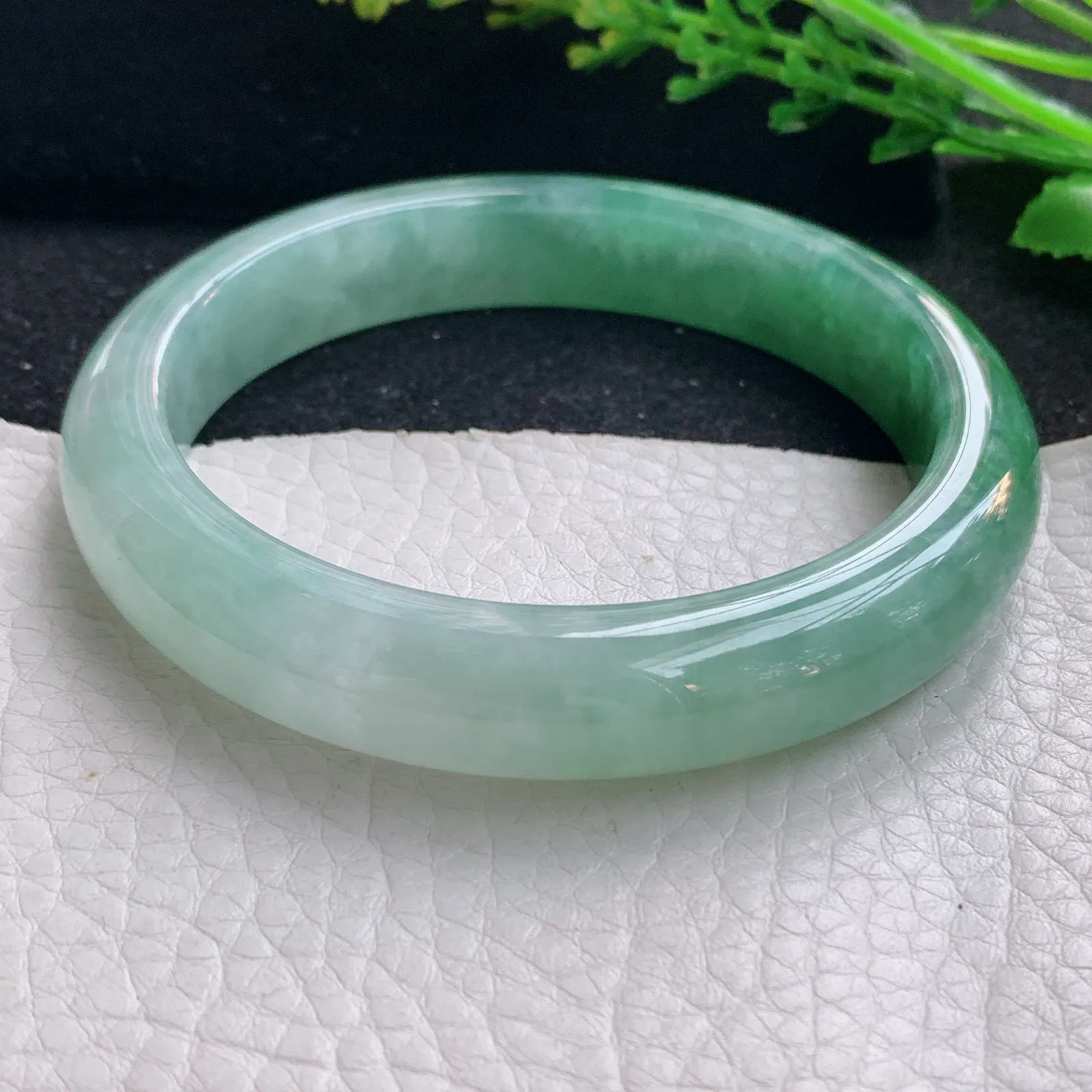 nr大圈口62*12.5*8.8平安镯 缅甸翡翠a货玉手镯冰润半山水宽边玉手环