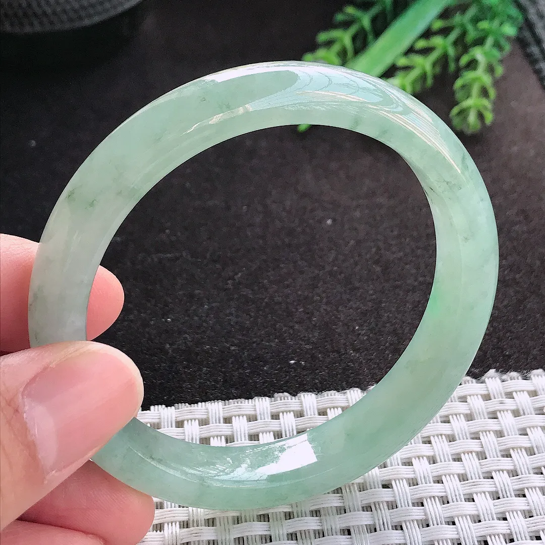 天然A货翡翠56/11.2/7.8老坑冰润起胶冰晴绿手镯宽边玉镯