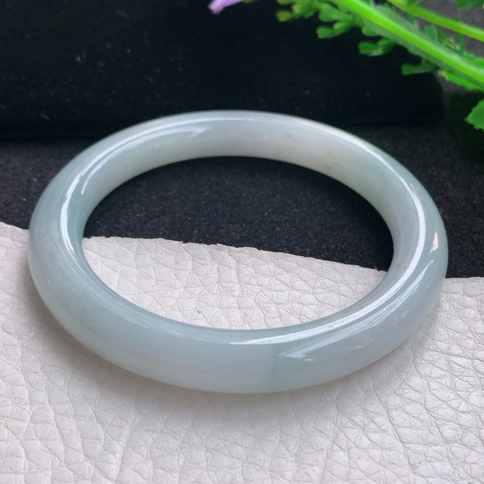 n小圈口52*8.6美人镯 缅甸翡翠a货玉手镯淡蓝圆条玉手环 叮当镯