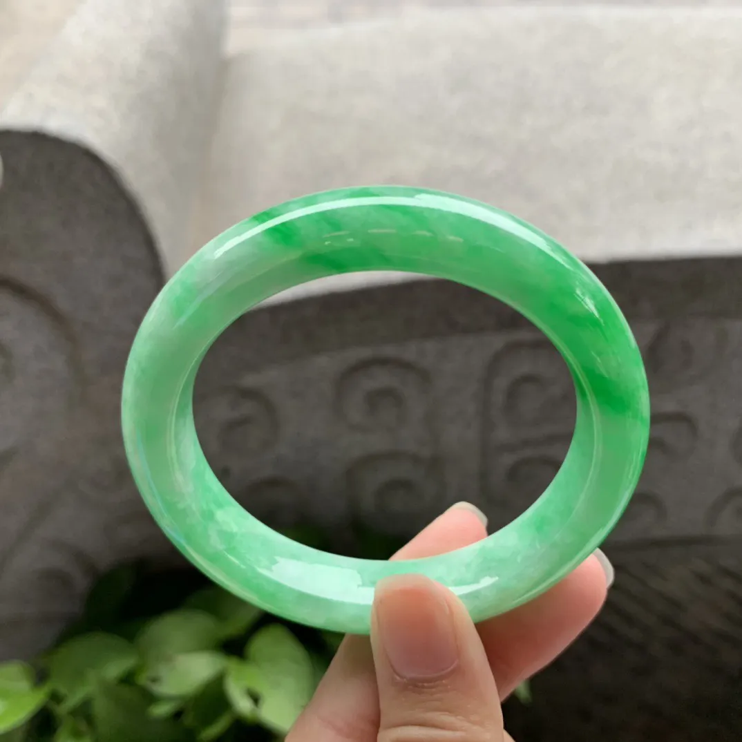 圈口55.6-12.3-9 【满阳绿正圈手镯】正圈55 56可戴