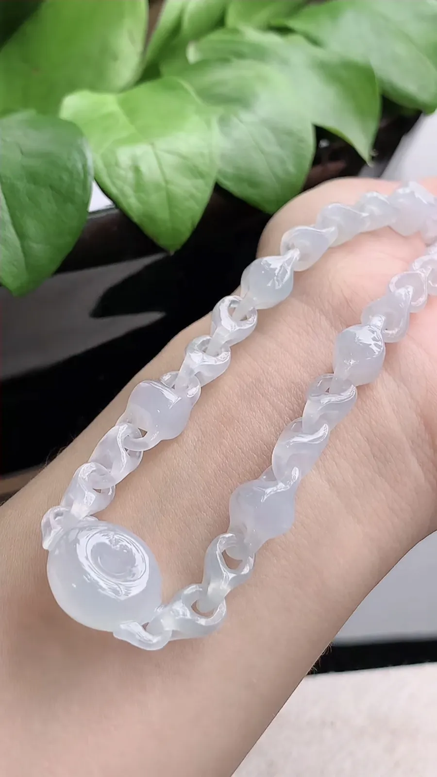 a货翡翠老坑冰种白月光平安扣手链 尺寸15×7mm 重量18.74g 1205