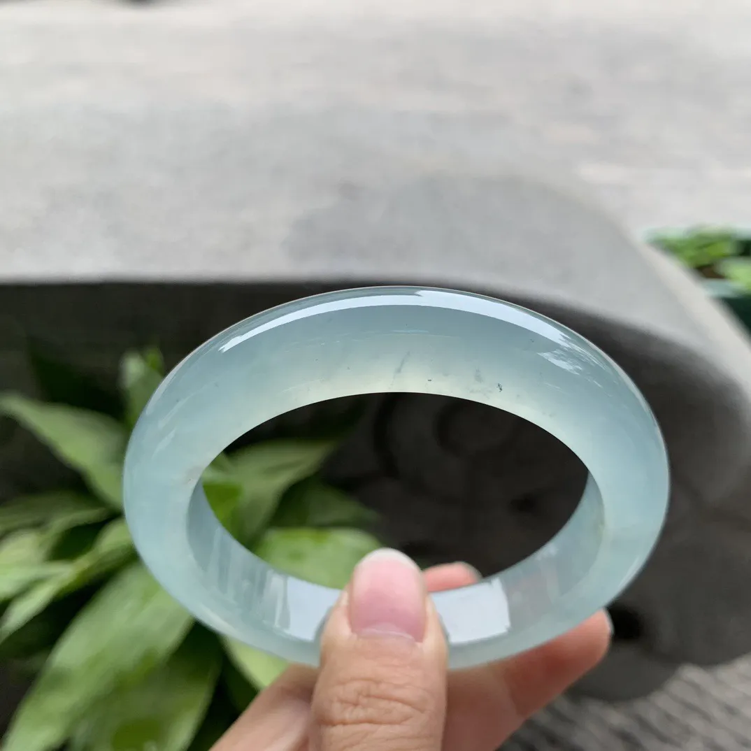 圈口56.8-12.3-9.8 【高冰蓝正圈手镯】正圈56 57可戴 冰透水润 起光