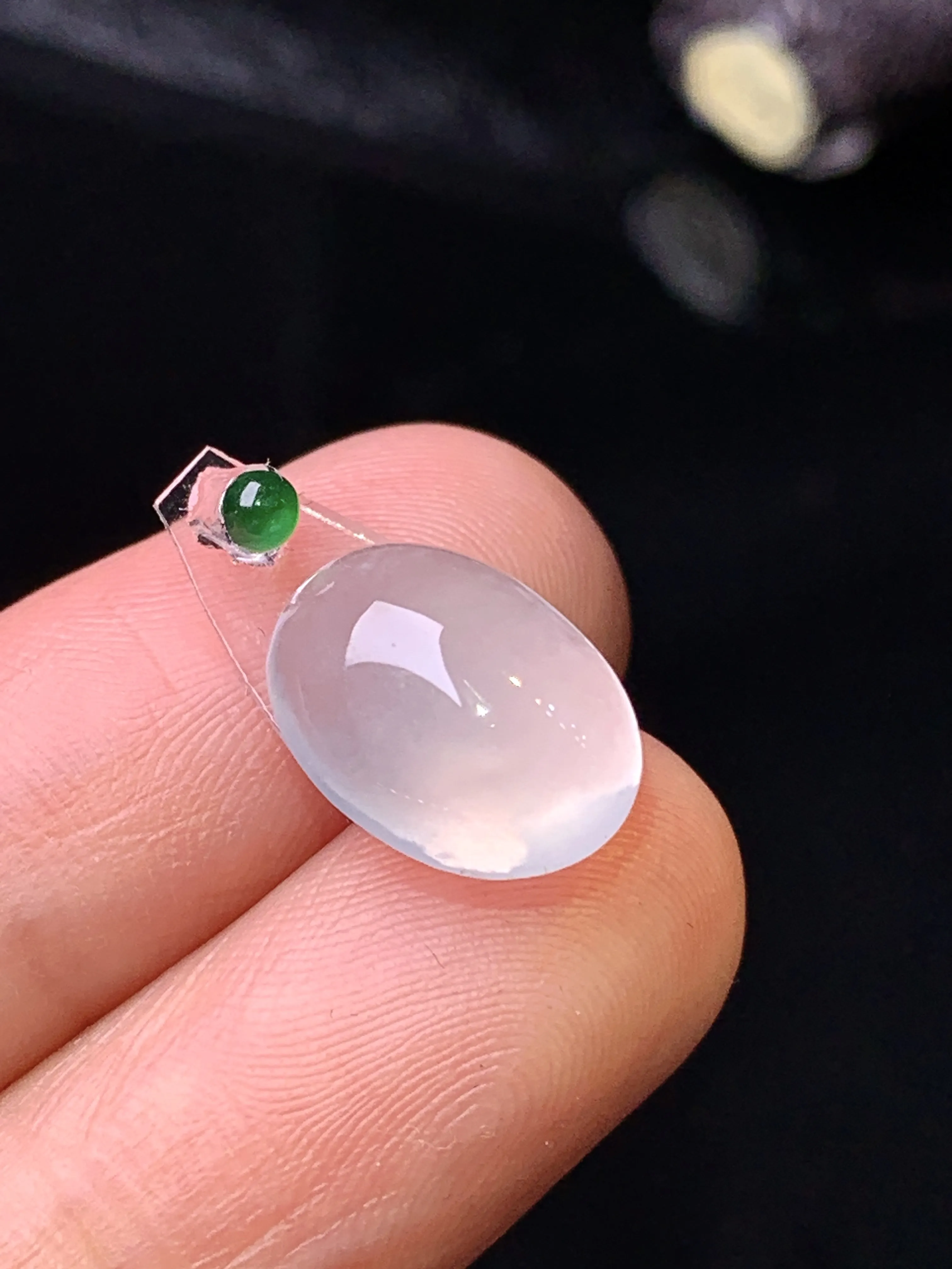 镶嵌款 冰种蛋面吊坠 玉质细腻 色泽清新艳丽 整体尺寸12*9.5*4.5