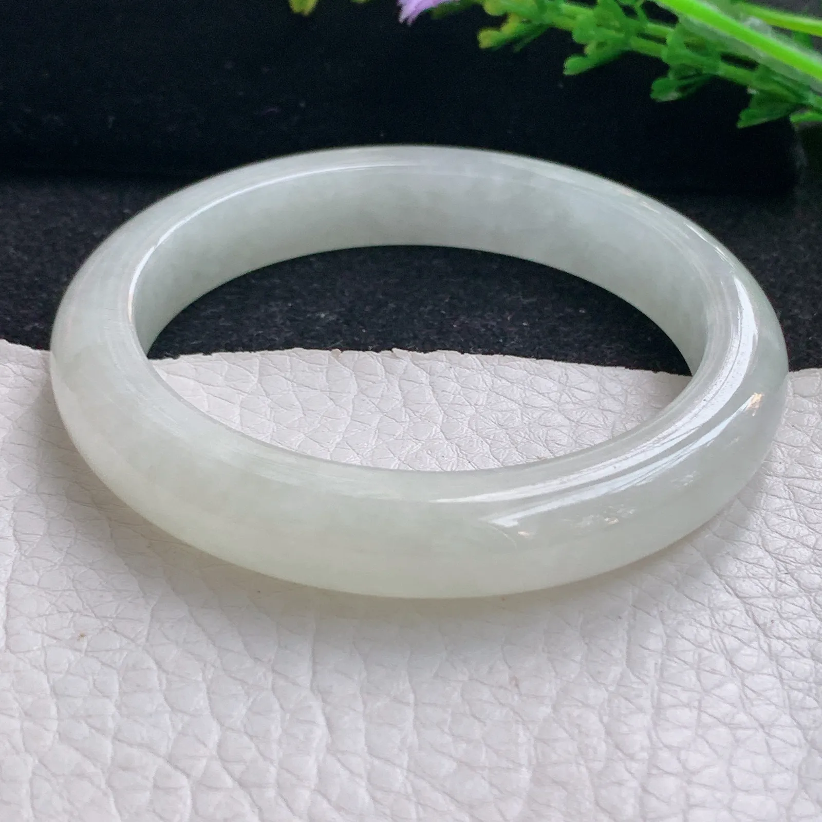 xx自然光56*10.6*8.3平安镯 缅甸翡翠a货玉手镯秀气纯美宽边玉手环