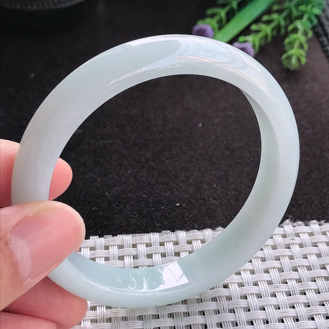 天然A货翡翠59/12.3/7.8老坑秀气温润天空蓝手镯宽边玉镯