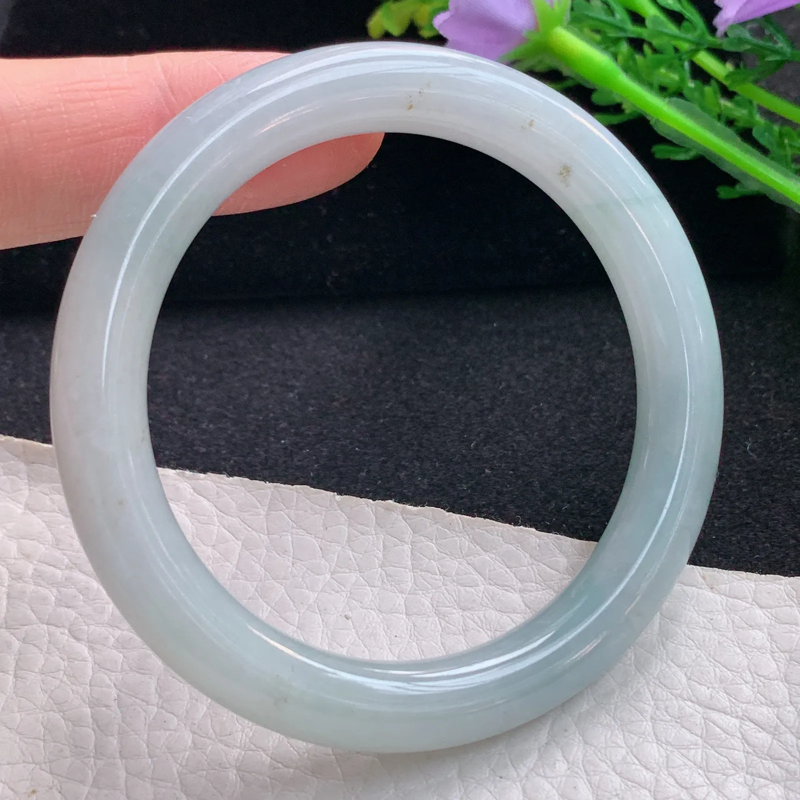 n小圈口52*8.6美人镯 缅甸翡翠a货玉手镯淡蓝圆条玉手环 叮当镯