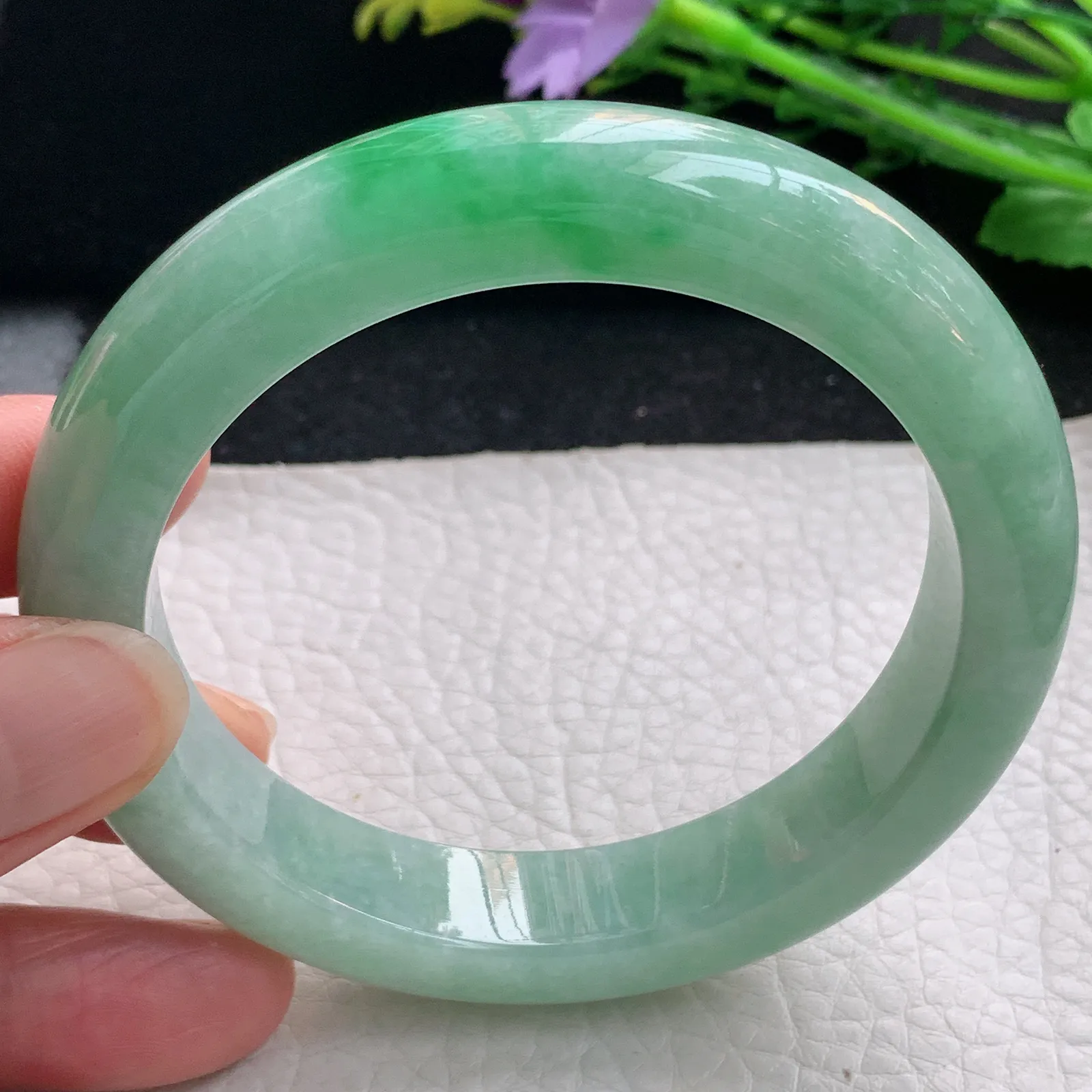 xc大圈口60*12.8*9.6平安镯 缅甸翡翠a货玉手镯飘绿厚装宽边玉手环