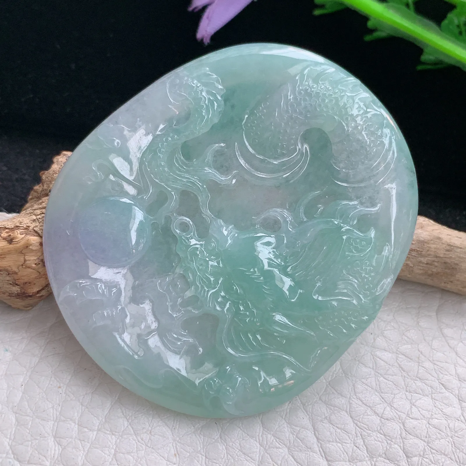 kh实拍53.9*46.8*4.8缅甸翡翠精雕春带彩龙牌 生意兴隆玉吊坠 玉挂件