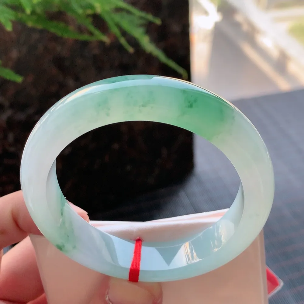 正圈高冰绿花 无瑕 尺寸:55.7/12.8/8.8 种色兼备