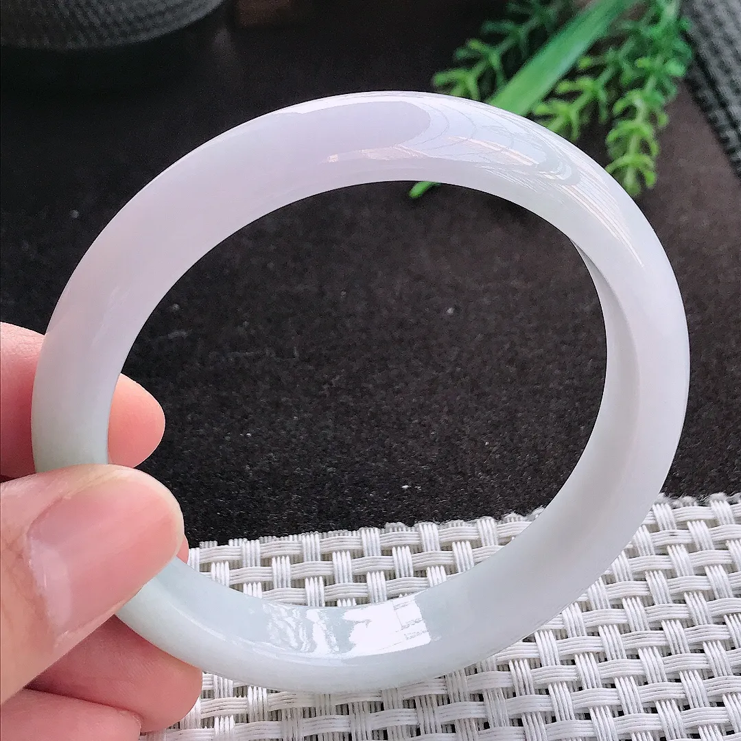 天然A货翡翠59.8/11.8/7.8老坑冰润水灵飘绿手镯宽边玉镯