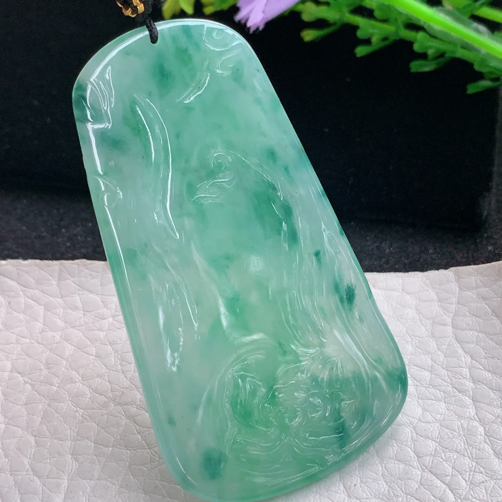 kh实拍64.2*36*5.5缅甸翡翠精雕满绿飘花虚空藏玉吊坠 玉挂件