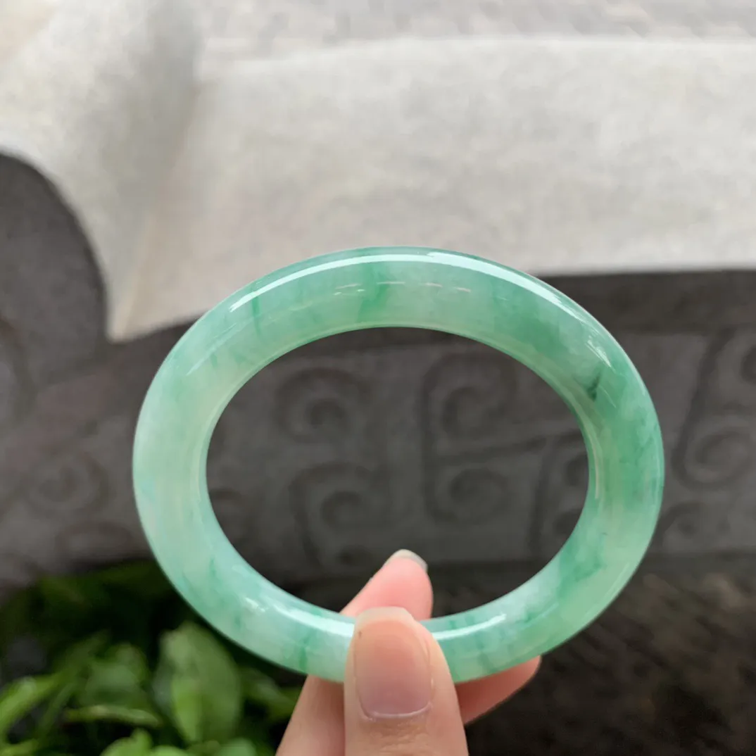 圈口54-10.1 【飘绿圆条手镯】圆条54 55可戴