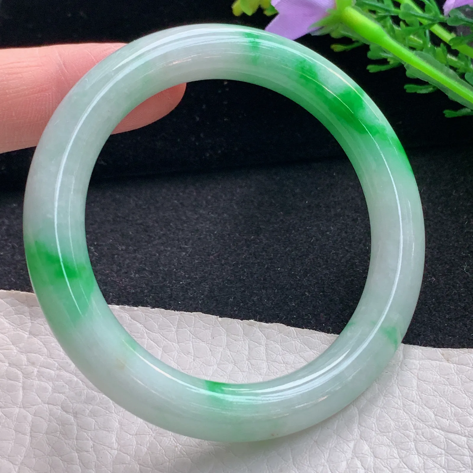 yh小圈口52.8*9.2*9.5美人镯 缅甸翡翠a货玉手镯飘阳绿圆条玉手环