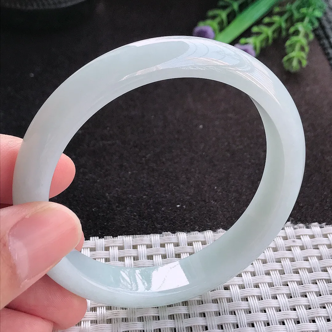 天然A货翡翠59/12.3/7.8老坑秀气温润天空蓝手镯宽边玉镯