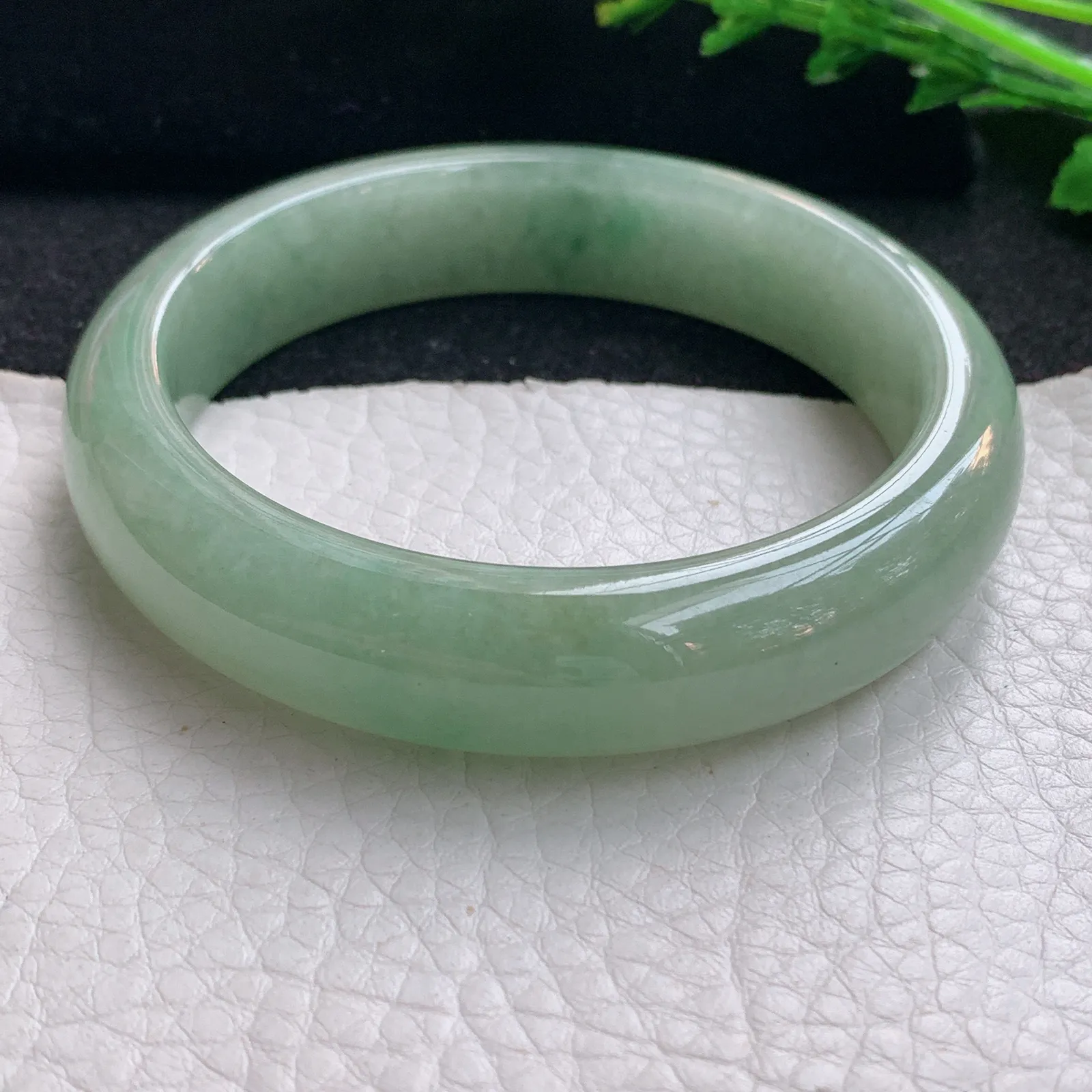 xx自然光58.5*13.8*8.2平安镯 缅甸翡翠a货玉手镯满绿宽边玉手环
