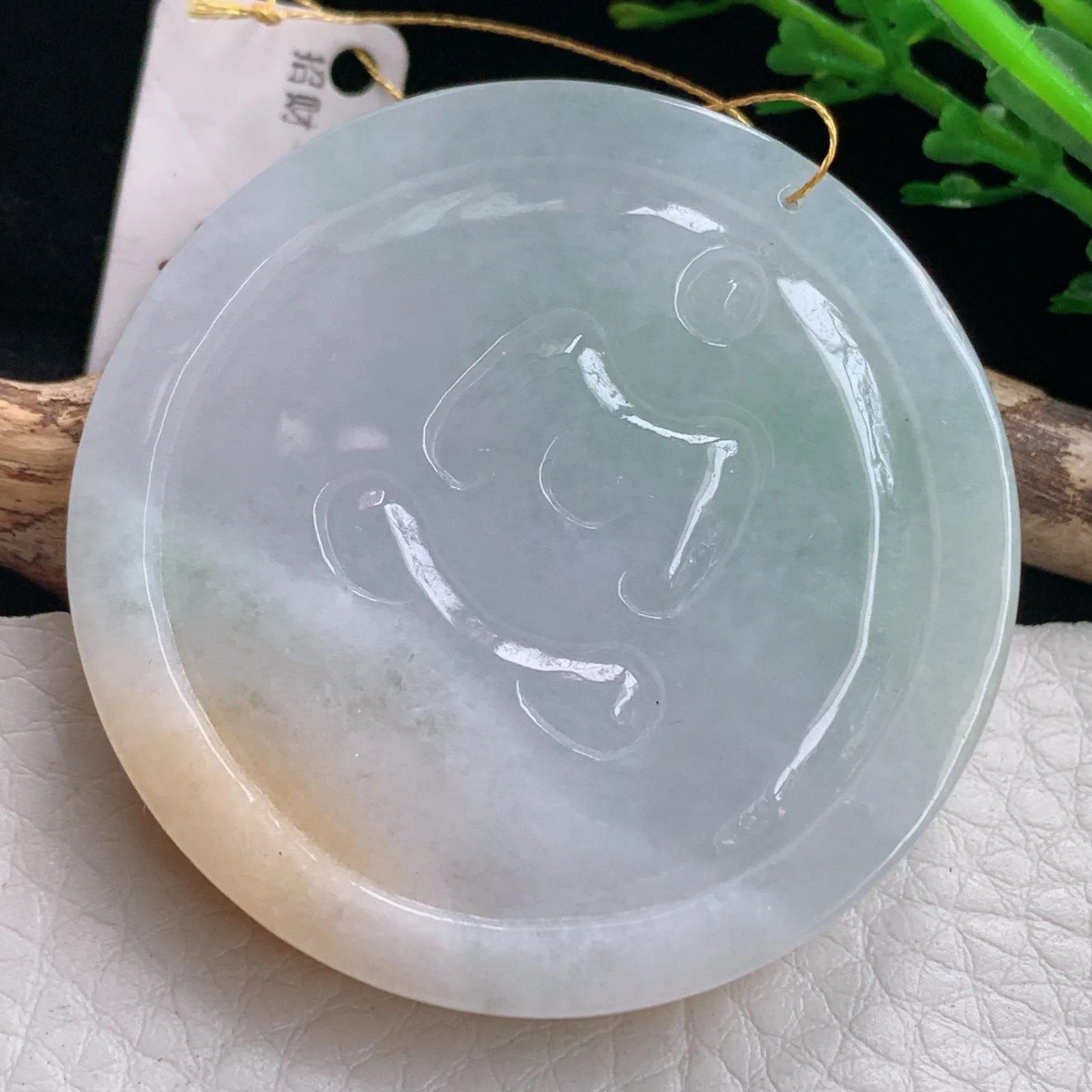 ws实拍47.6*47.3*8.6缅甸翡翠精雕双彩如来佛祖玉吊坠 玉挂件