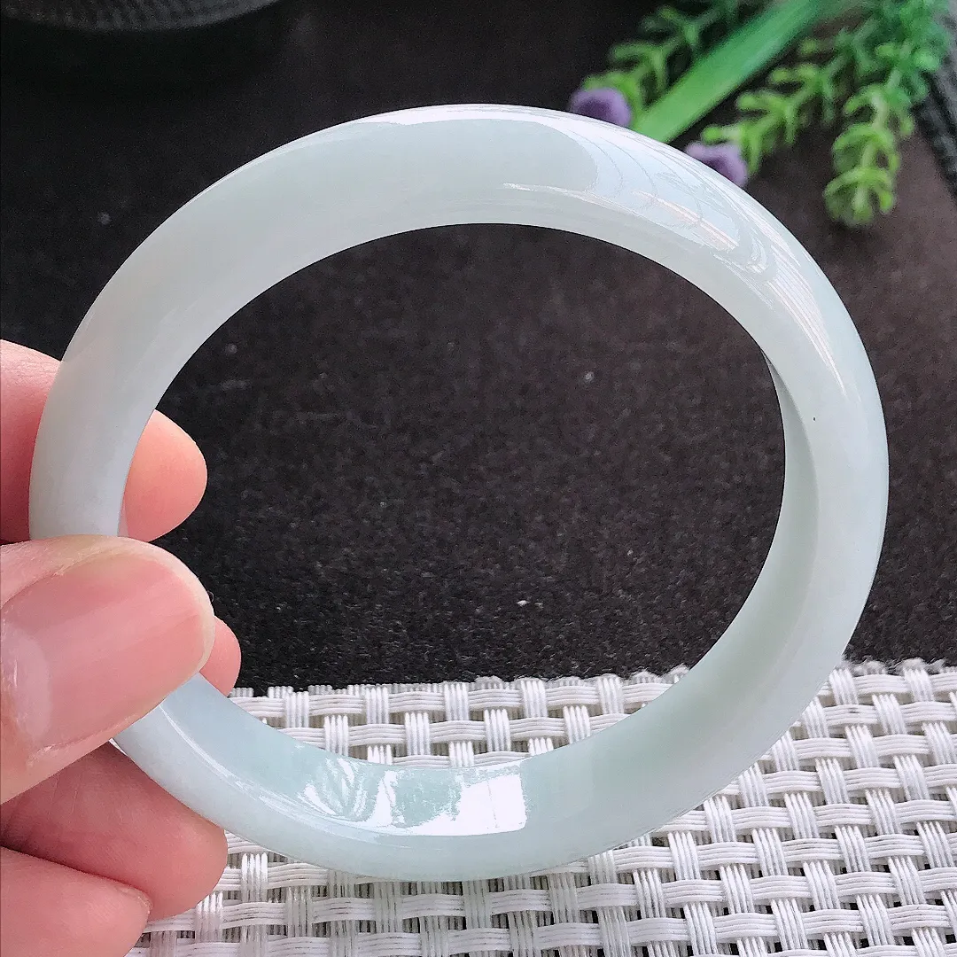 天然A货翡翠59/12.3/7.8老坑秀气温润天空蓝手镯宽边玉镯