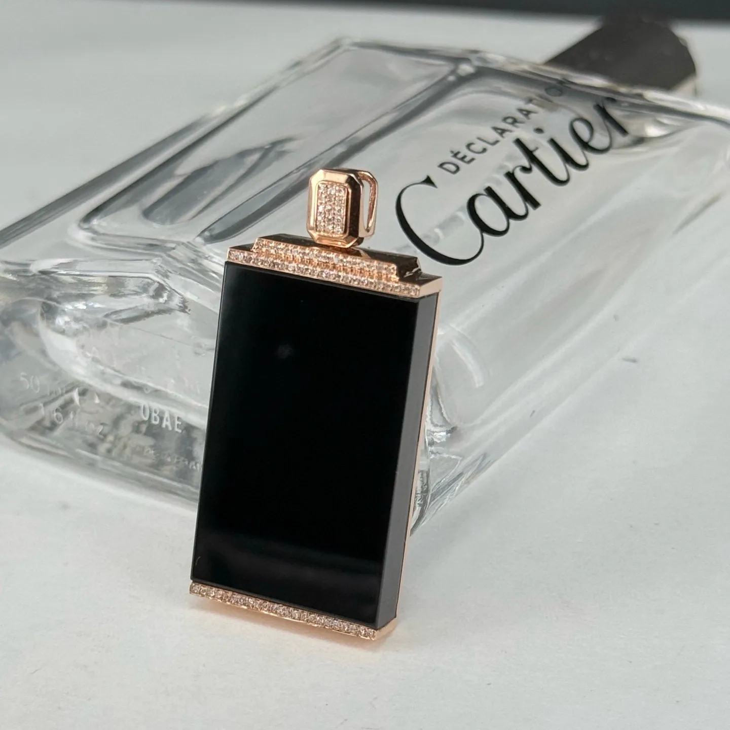 精品18k墨翠无事牌 种好色正 黑度极好 打灯通透 油性十足  尺寸42.1