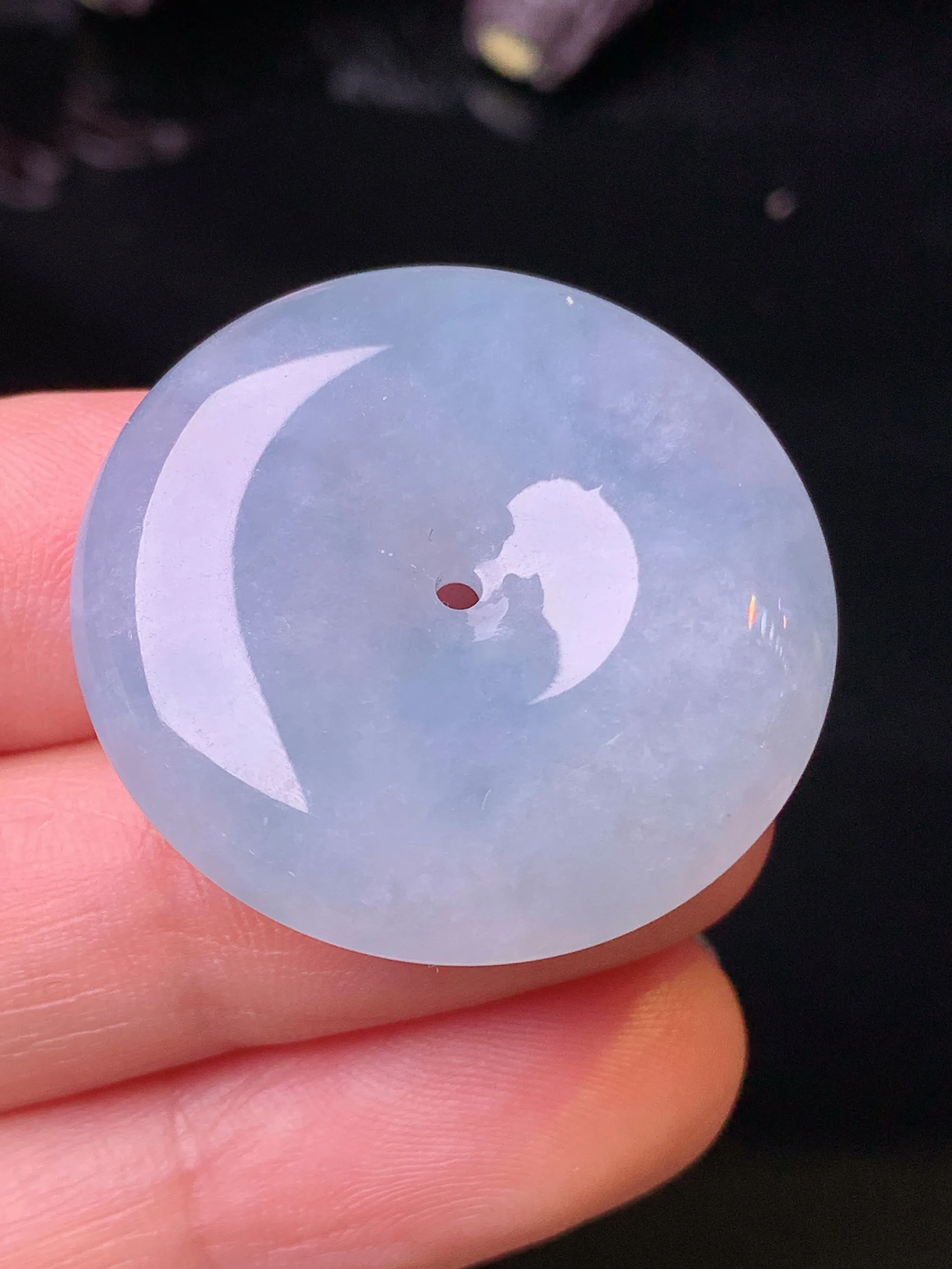 平安扣吊坠 玉质细腻 色泽清新艳丽 整体尺寸30*7