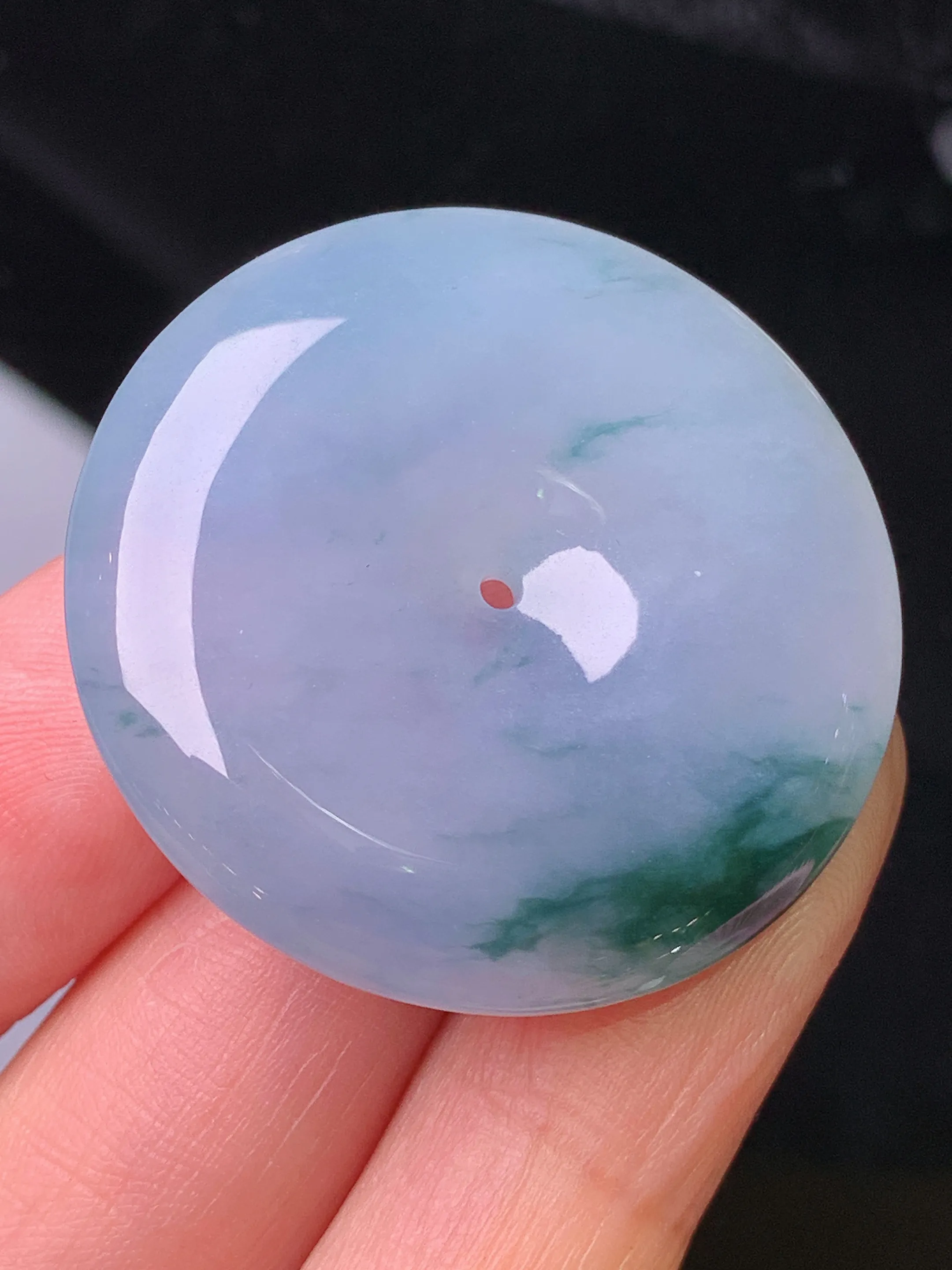 飘绿平安扣吊坠 玉质细腻 色泽清新艳丽 整体尺寸33.2*6.3