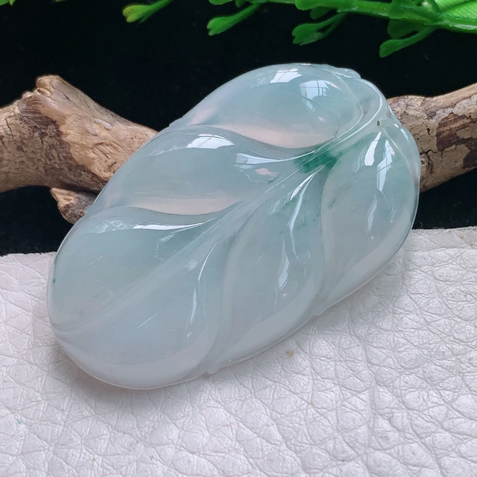 gp实拍46.3*28.5*5.5缅甸翡翠a货精雕冰飘花大业有成 树叶玉吊坠 玉挂件