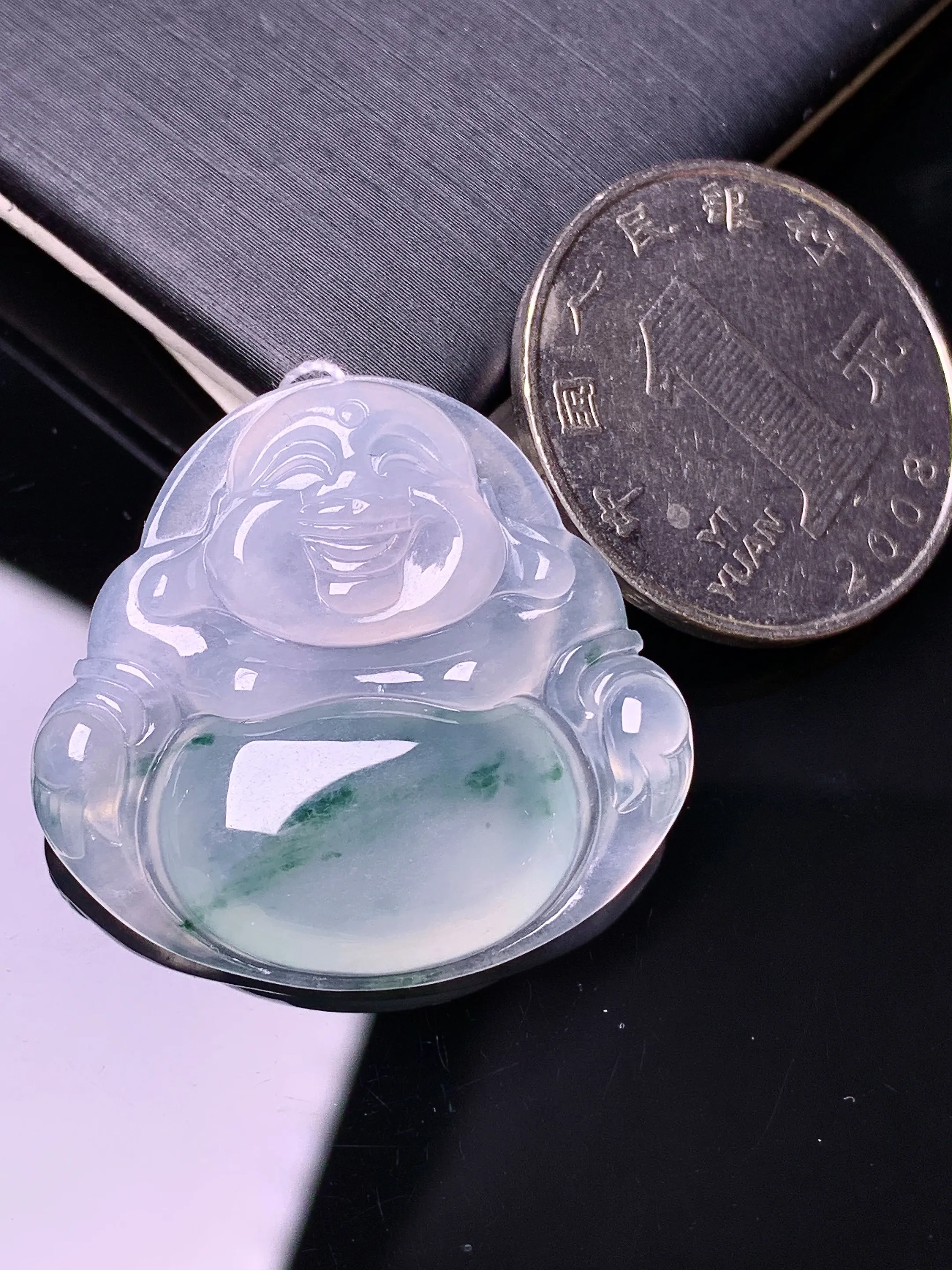 冰种飘绿佛公吊坠 玉质细腻 色泽清新艳丽 整体尺寸28.3*30.3*5.2