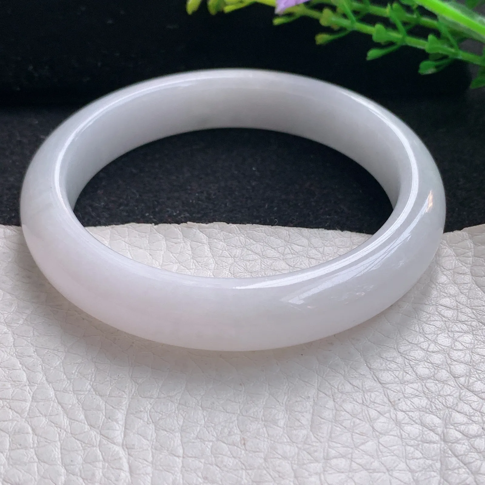 mq自然光57*11.8*8.5平安镯 天然缅甸翡翠白月光宽边珠宝玉手镯