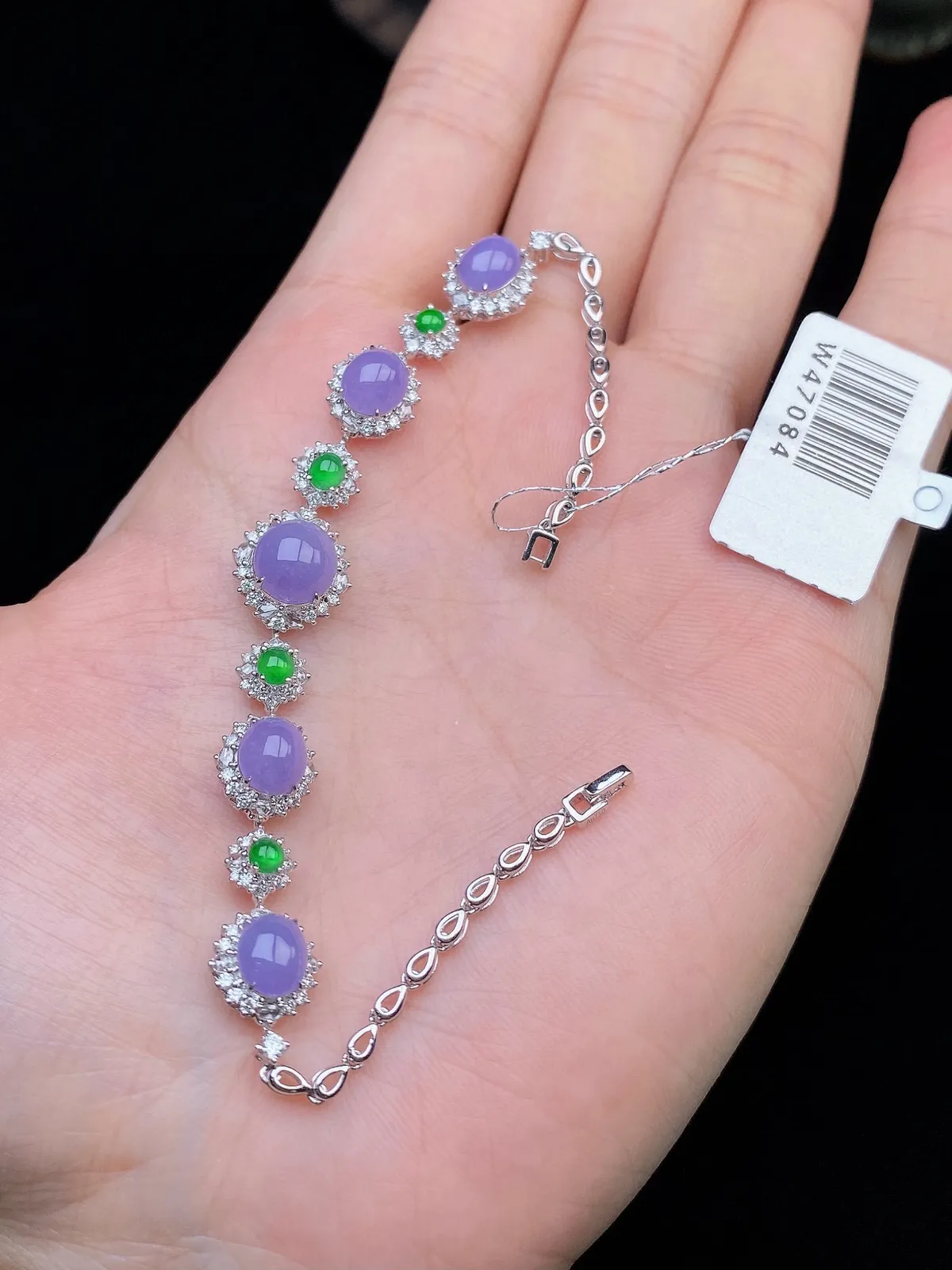 【冰种紫罗兰蛋面镶嵌手链】颗颗冰透，饱满圆润，光泽闪耀，流行款，18K金搭配，裸石尺寸7.7*7.5*3.8毫米