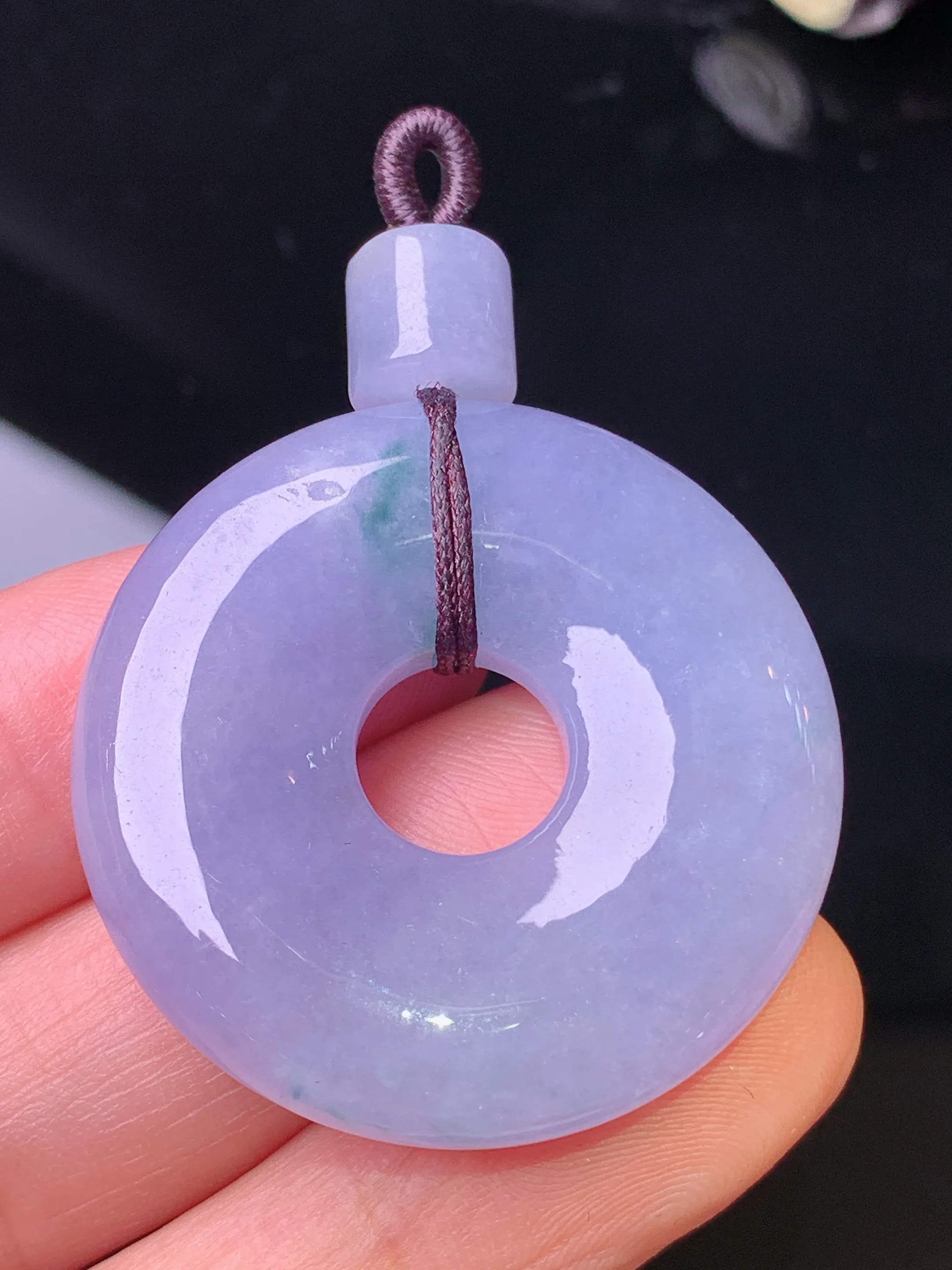 紫罗兰平安环吊坠 玉质细腻 色泽清新艳丽 整体尺寸33.3*7