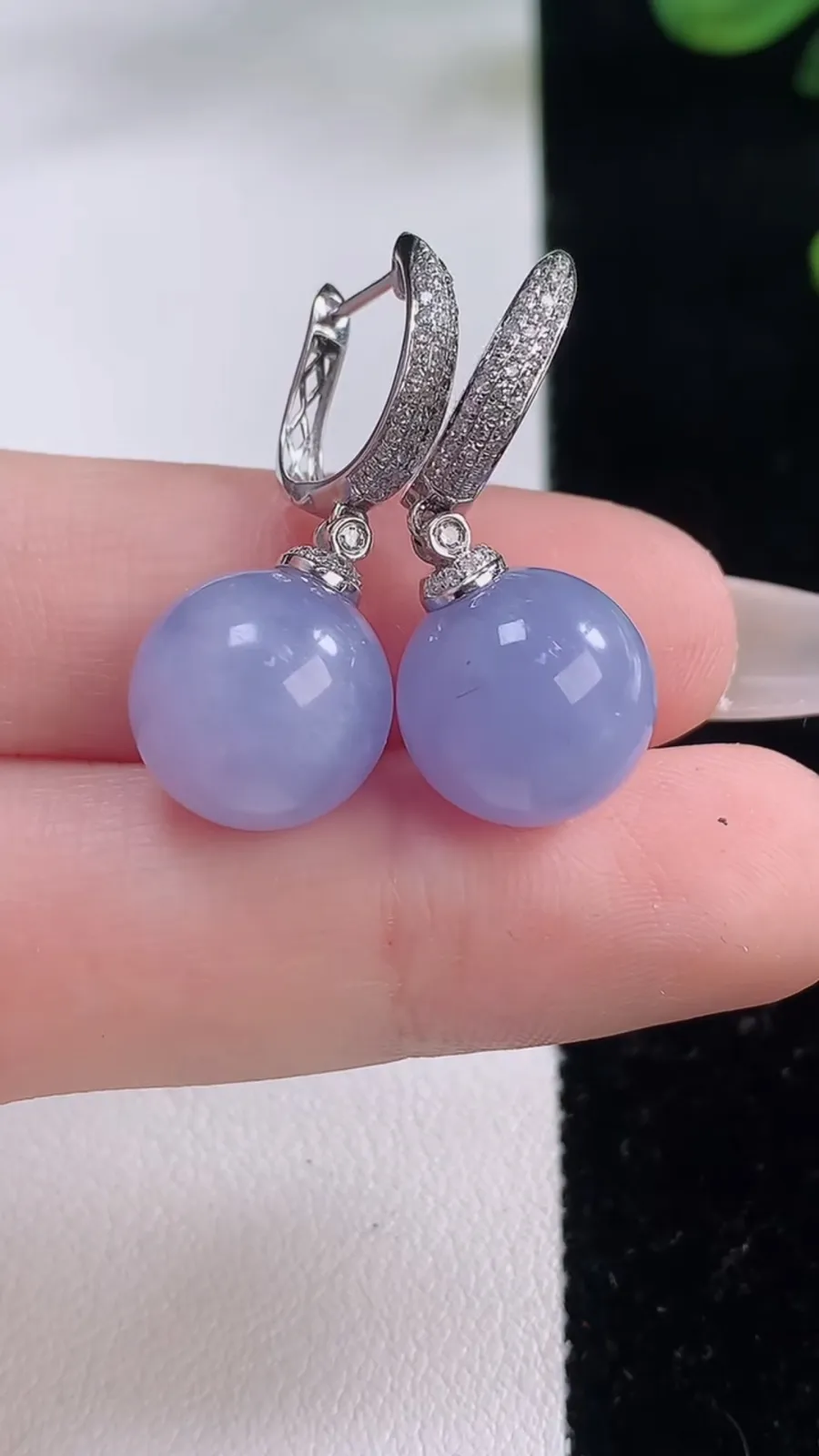 翡翠a货18K金紫罗兰圆珠耳坠，尺寸12，重量:9.85g