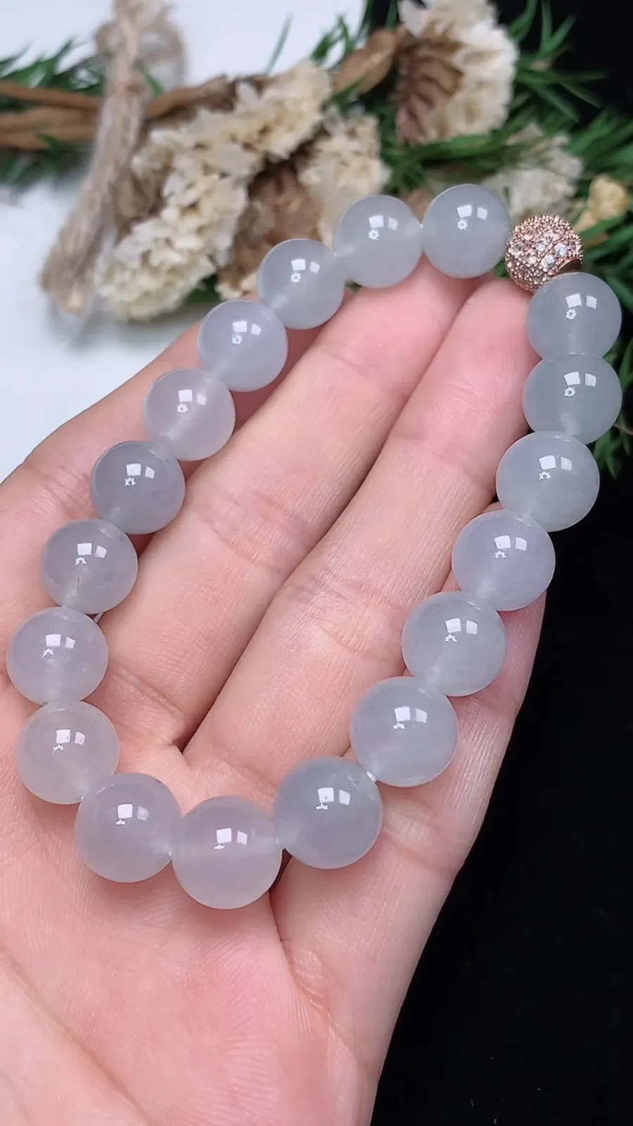 翡翠a货冰种白冰圆珠手串，尺寸9.6-18颗，重量:30.78g