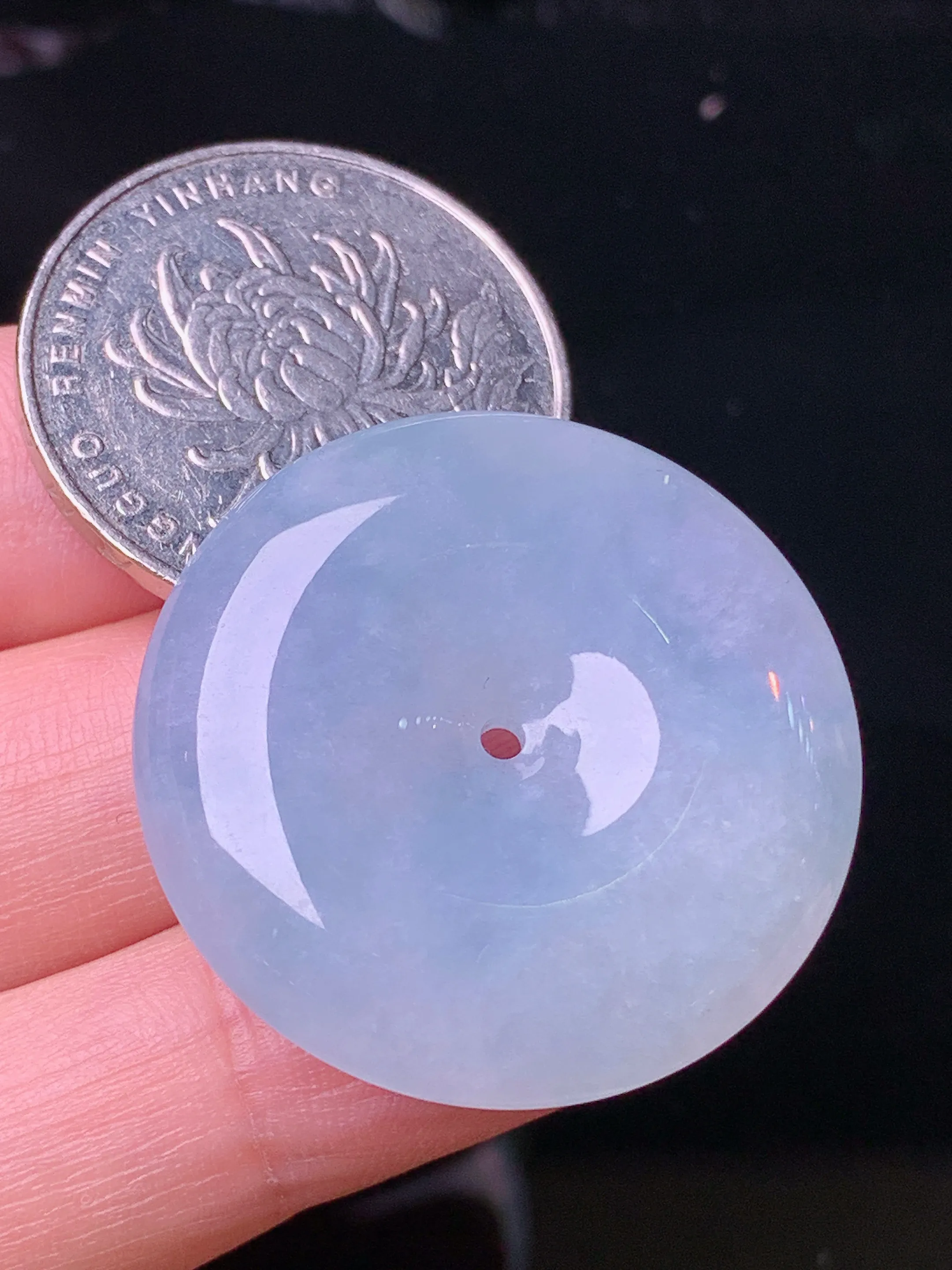 平安扣吊坠 玉质细腻 色泽清新艳丽 整体尺寸30*7