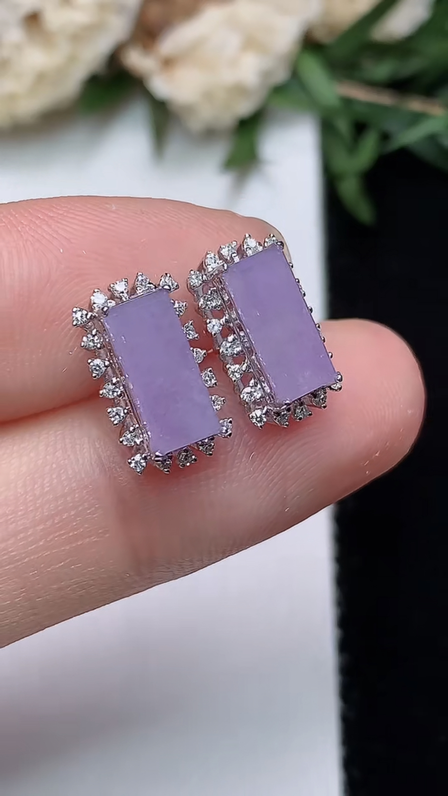 翡翠a货18k金冰种紫罗兰无事牌耳钉，尺寸9-4，重量:1.83g